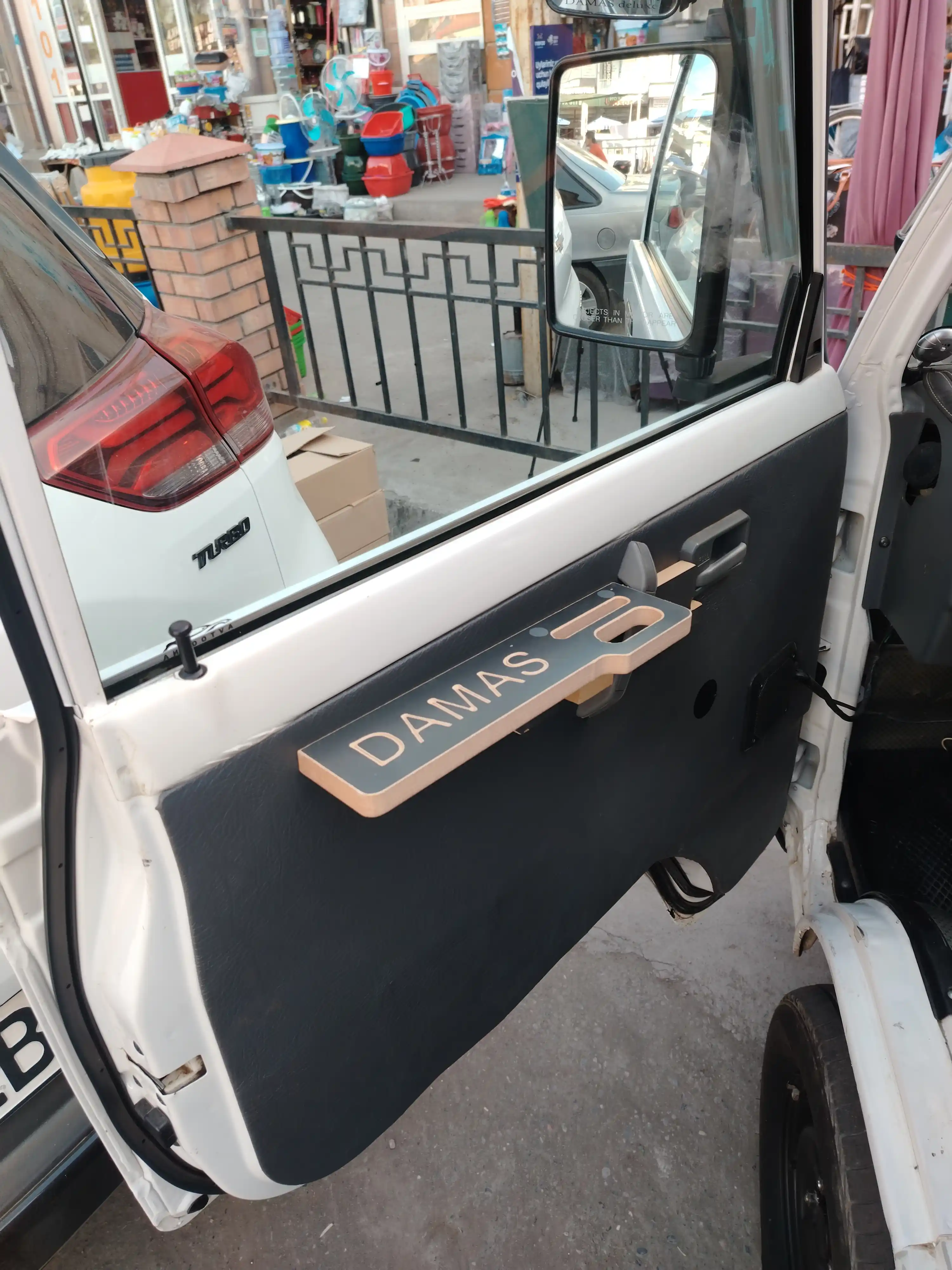 Damas va Labo uchun podlokotnik, telefon bo'limi bor tirsak qo'ygich, qulay avtoaksessuar