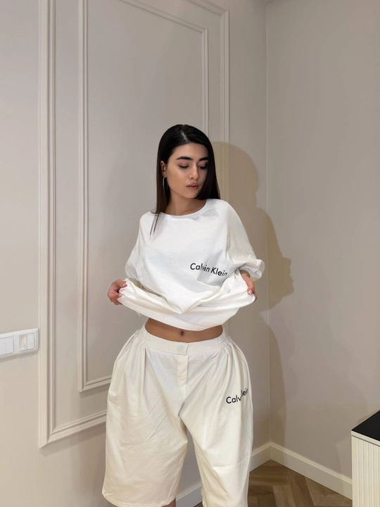 Комплект Calvin Klein — идеальное сочетание минимализма и комфорта - 