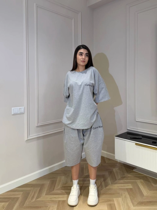 Комплект Calvin Klein — идеальное сочетание минимализма и комфорта - 