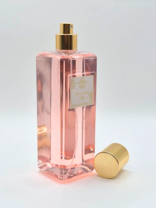 Very Sexy Silk — ayollar uchun parfumeriya body mist spreyi - 