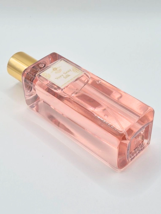 Very Sexy Silk — ayollar uchun parfumeriya body mist spreyi