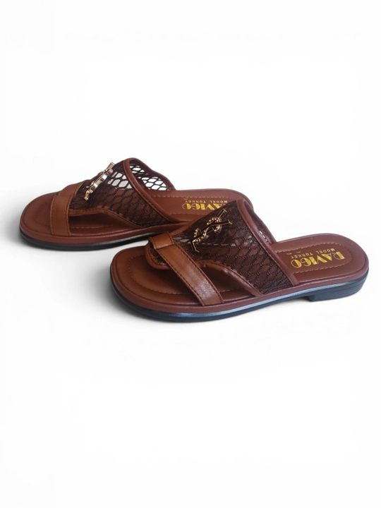 Ayollar bosonojkalari, yozgi sandal tapochlakar, slansi