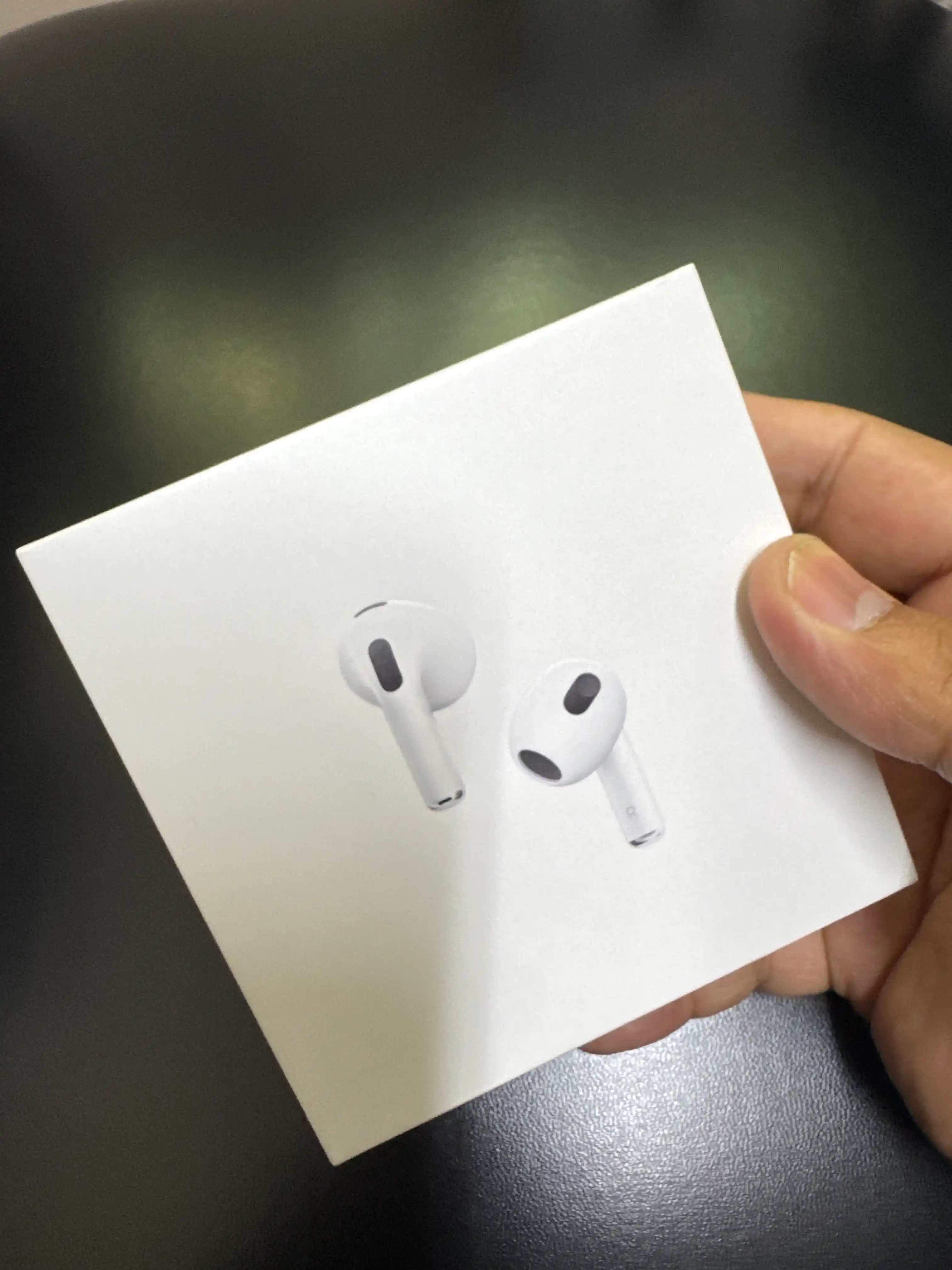 Simsiz quloqchinlar Apple AirPods 3
