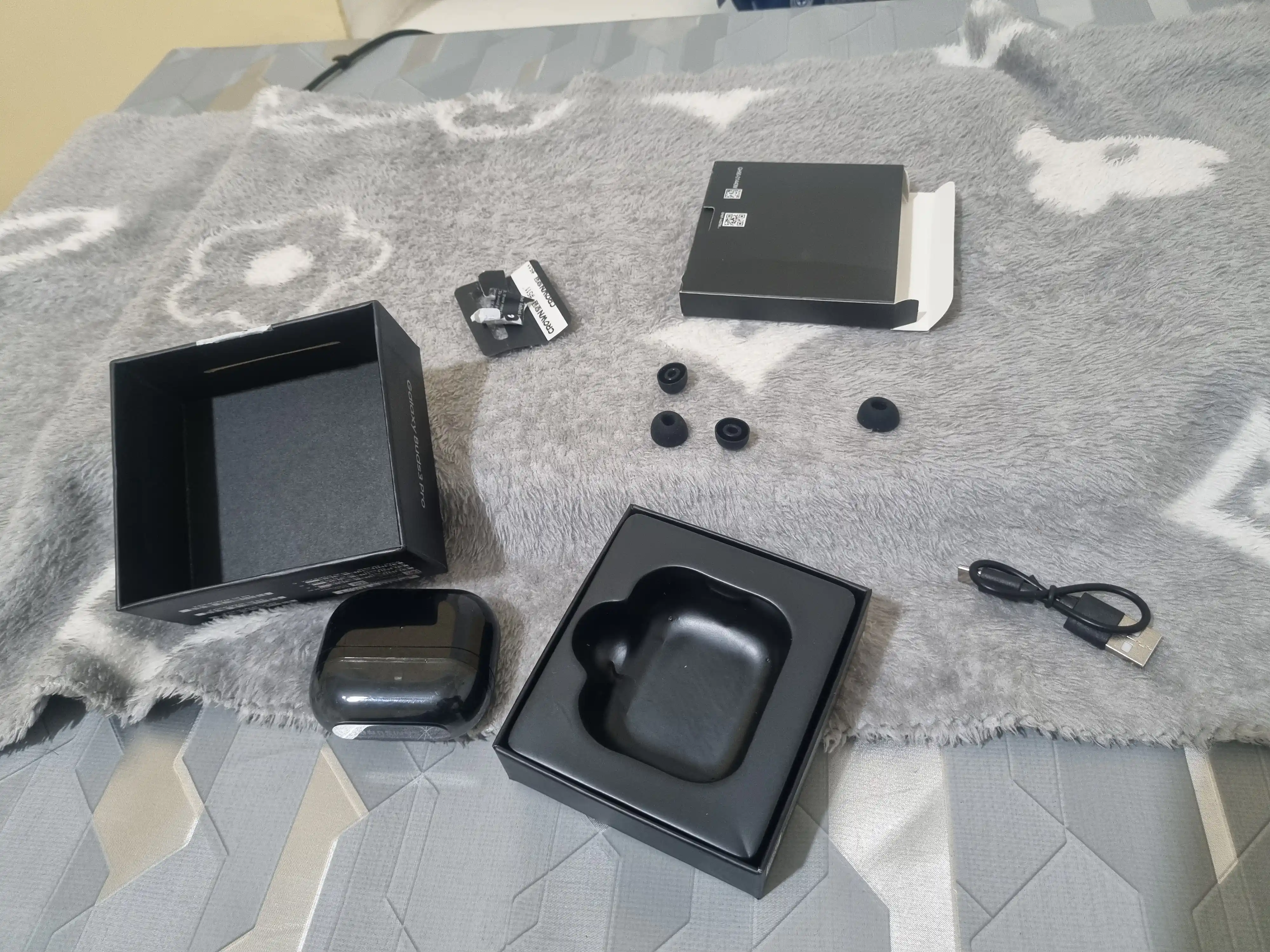 Galaxy Buds simsiz quloqchinlari