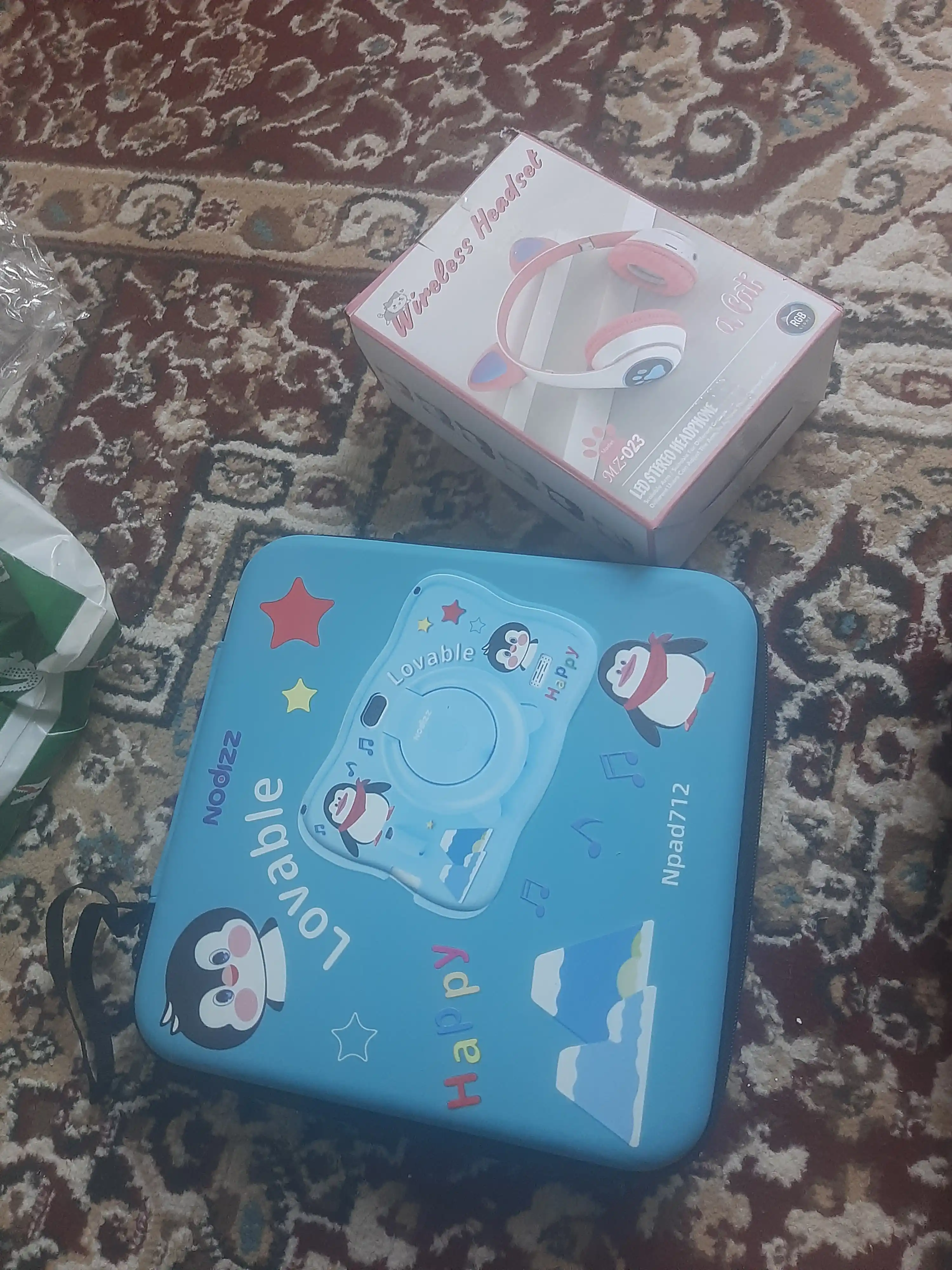 Bolalar plansheti —128Gb xotira, Android 15 Pad712, C1000 CHico