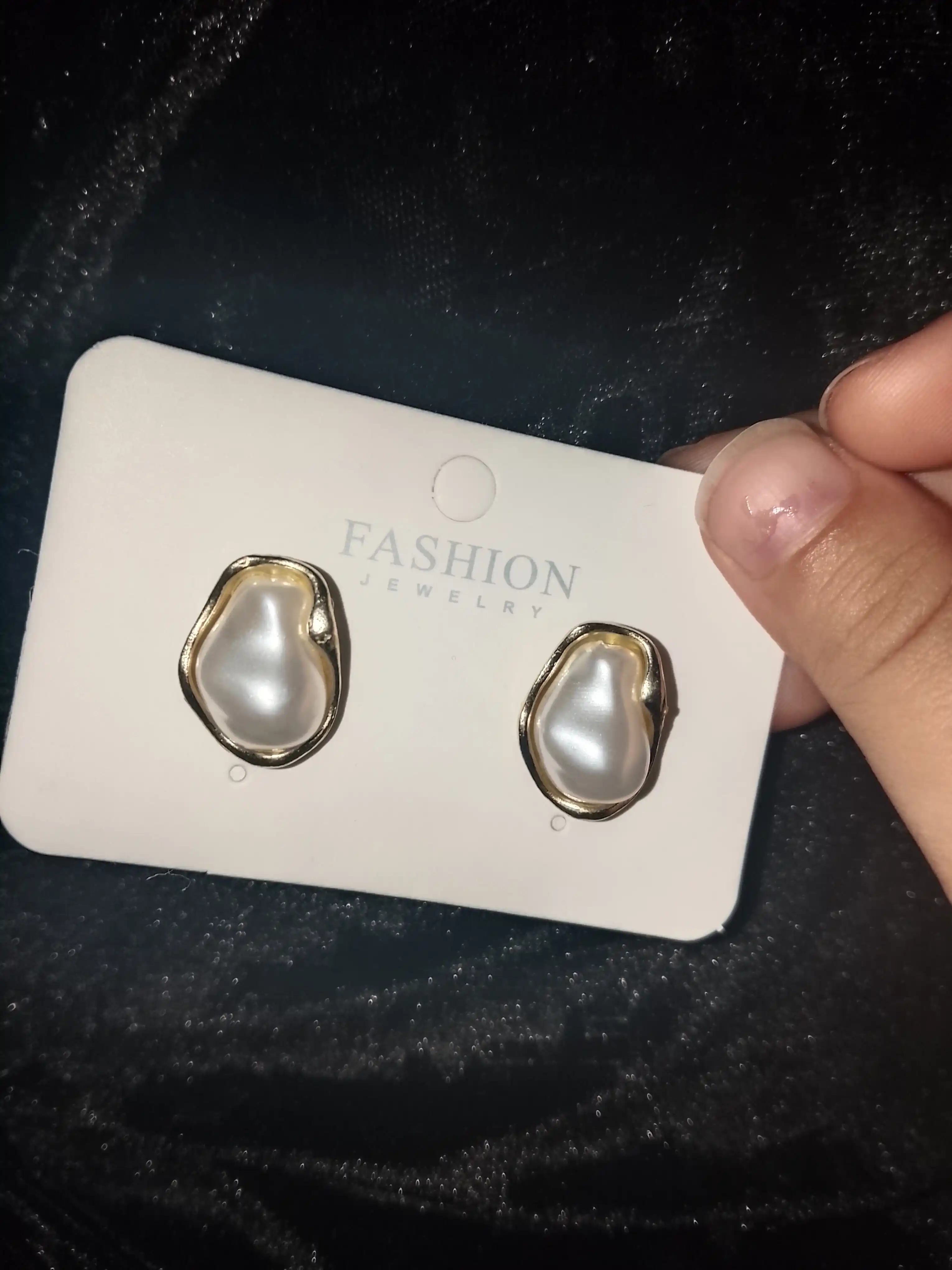 Серьги для женщин, легкие и гладкие