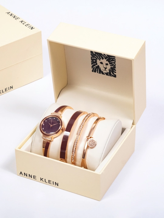 Anne Klein AK2716 ayollar soati, uchta bilaguzuk to‘plami