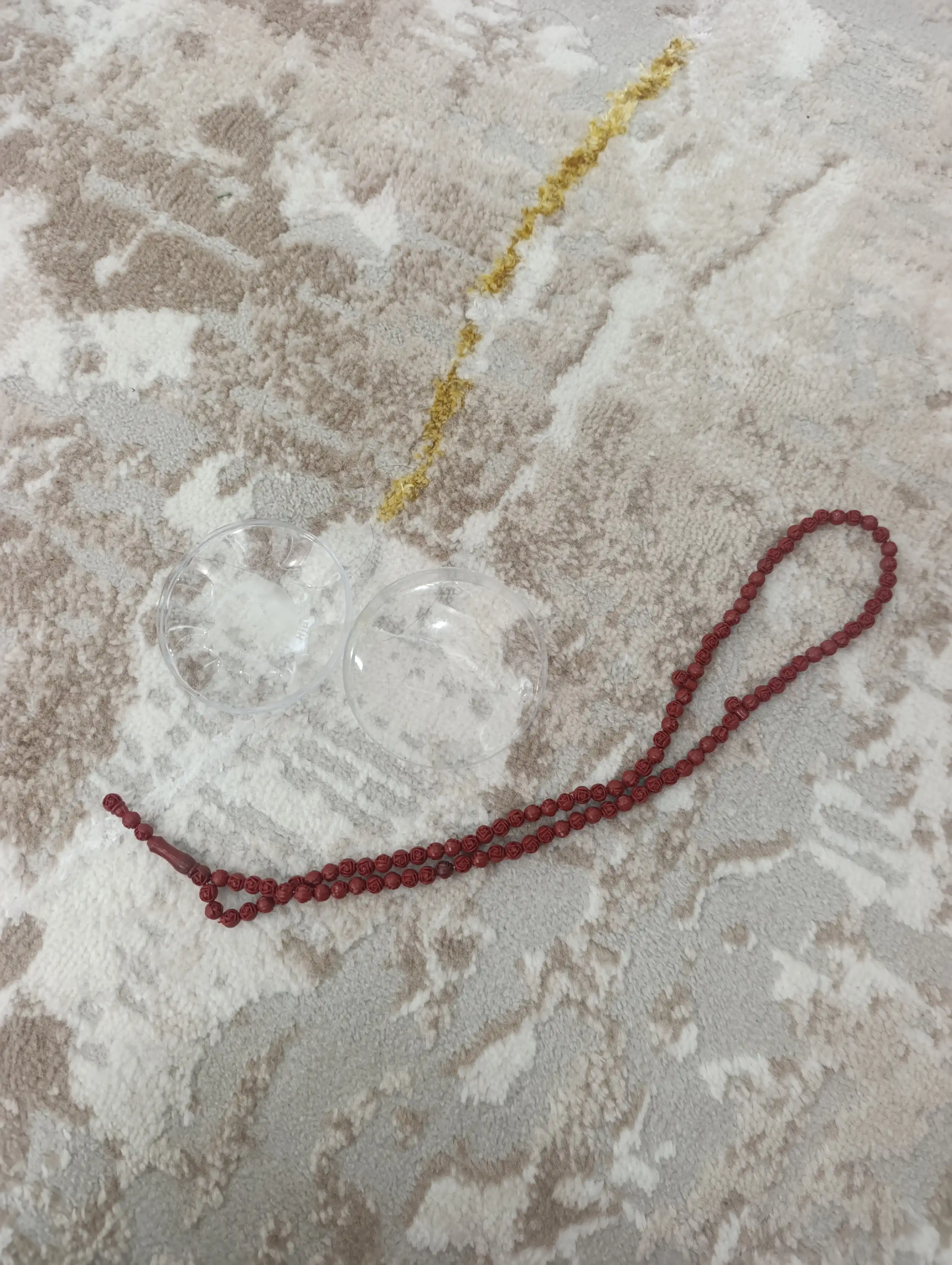 Hidli Tasbeh zikr va istig'for uchun, 99 donalik, atirgul ifori, himoya keysi bilan