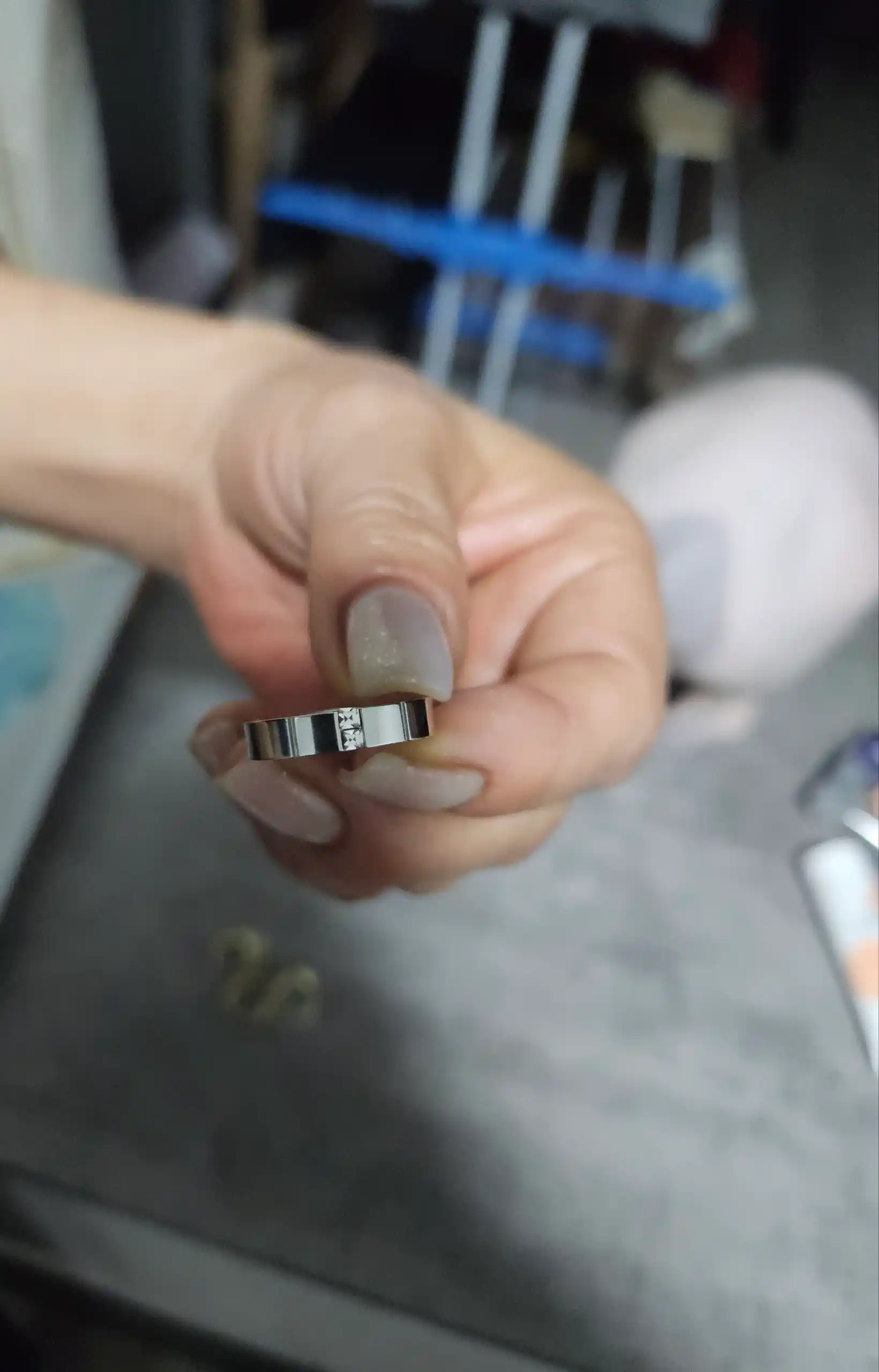 Ayollar va erkaklar uzugi, Stainless steel, zanglamaydigan po‘lat, keng, kumush rangda