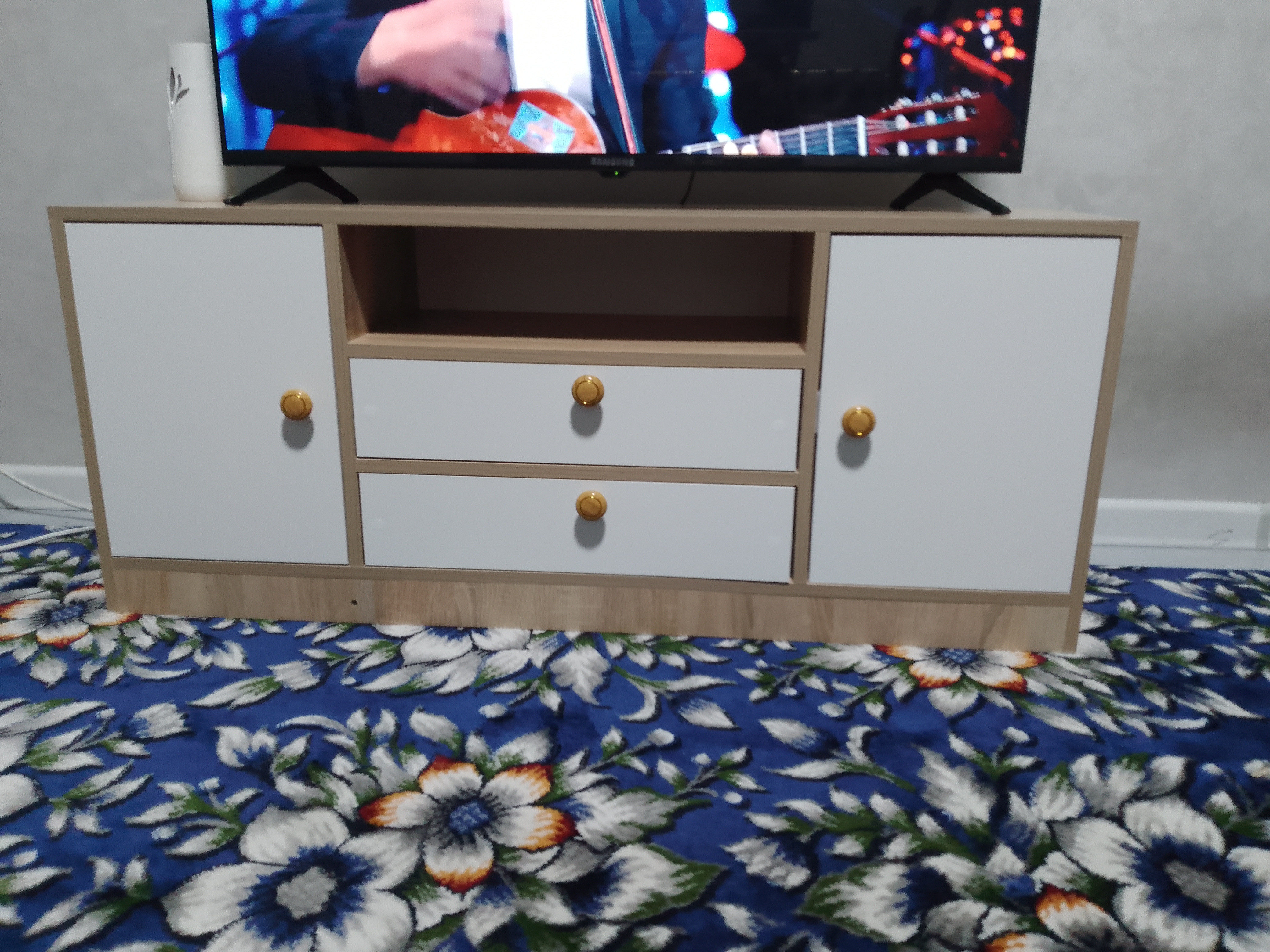 Keng va Zamonaviy MARSEL TV Tumba / Multimediya Shkafi LDSP 120x30x50 sm