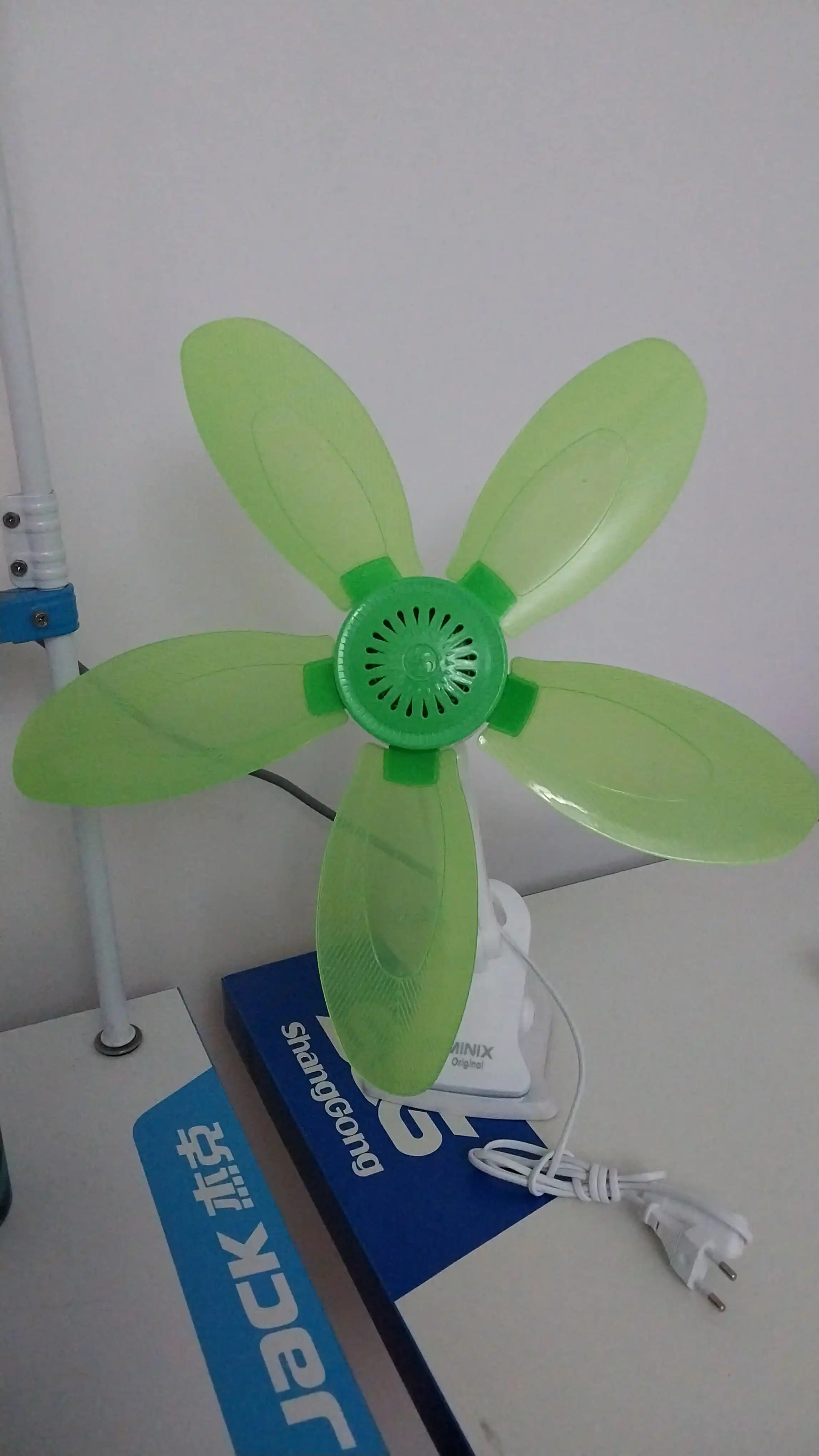 Qisqichli stol ventilyatori, 5 ta parrakli, kuchli, uy va ofis uchun, energiya tejamkor