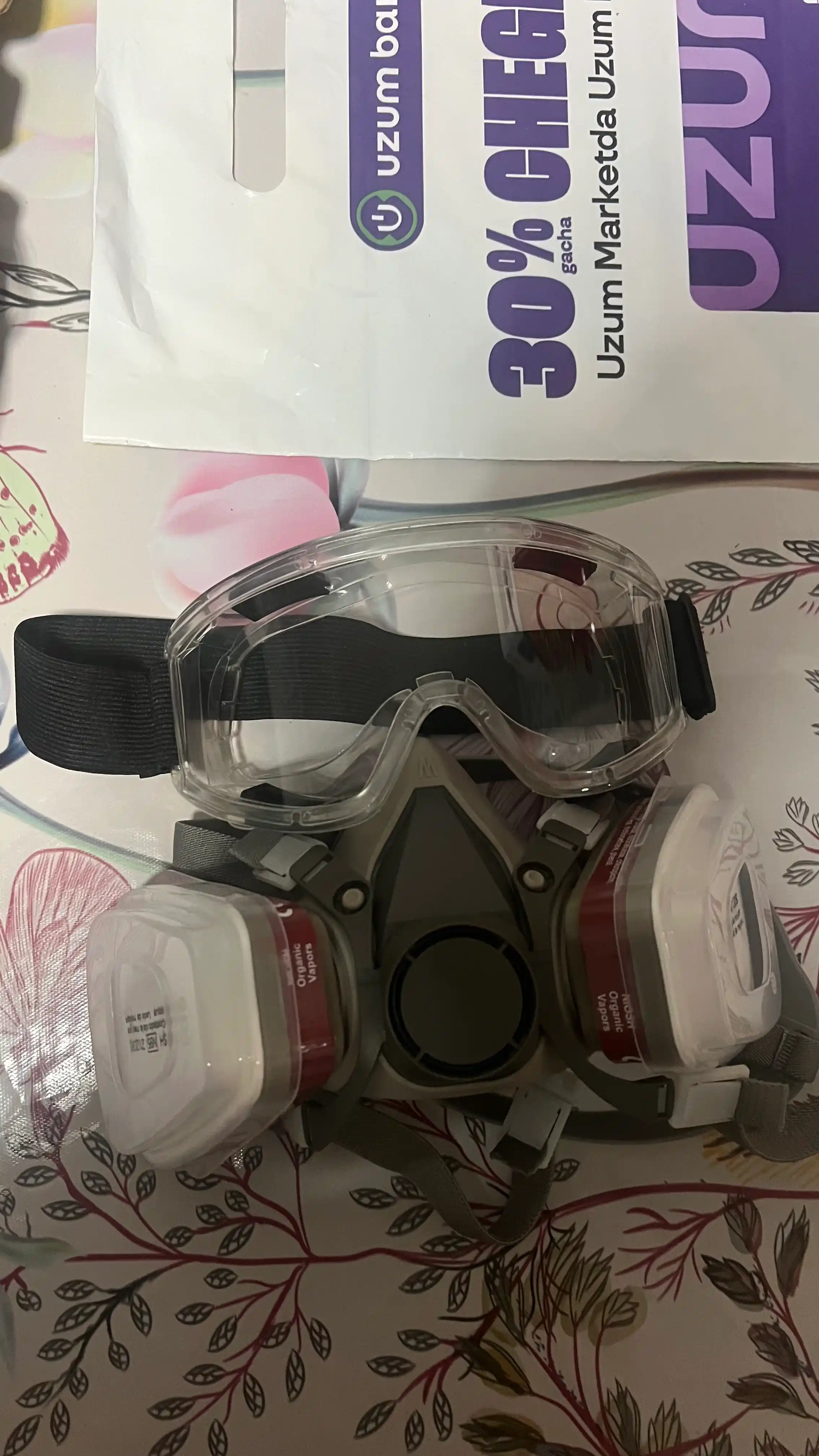 Respirator yarim niqobli, professional himoya ko'zoynagi bilan