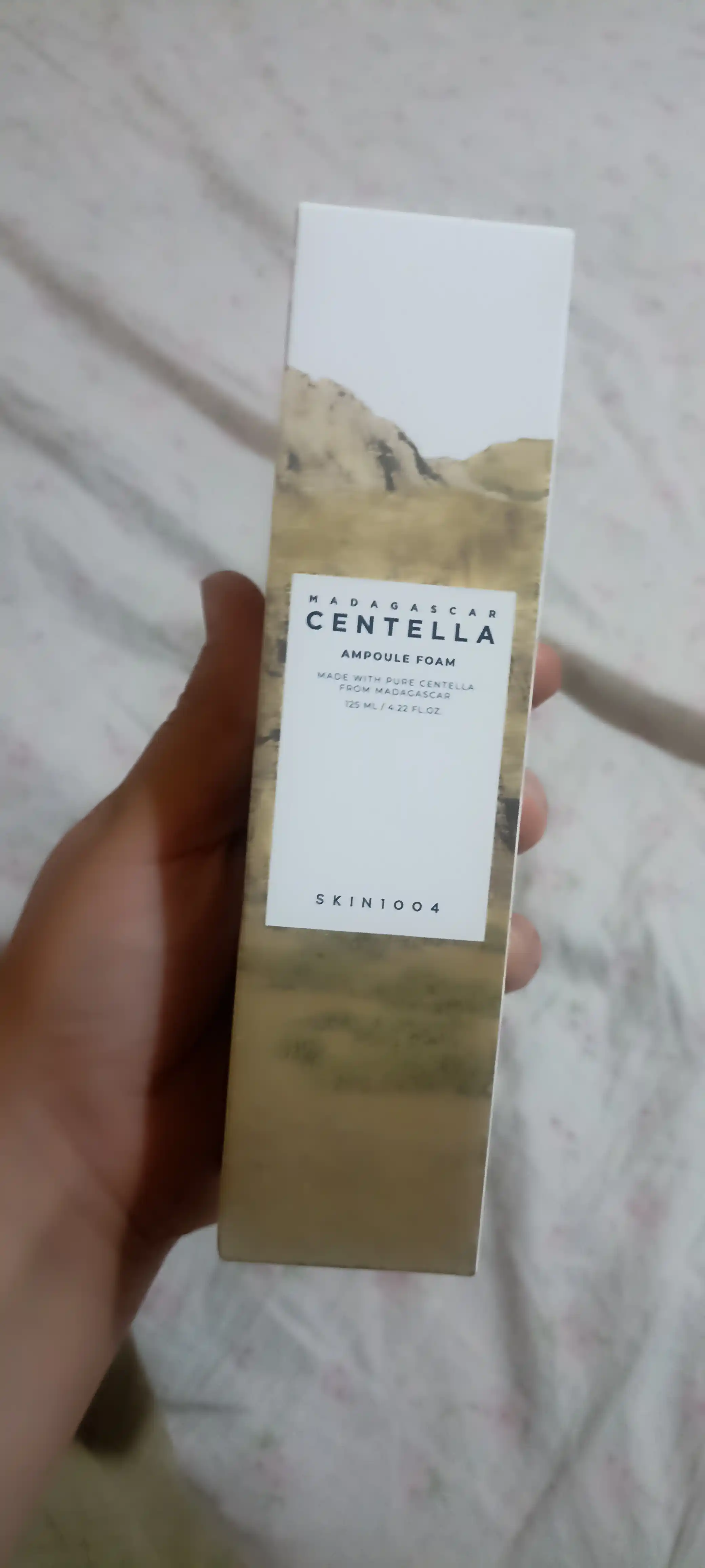 Skin1004 Madagaskar Centella Ampoule yuvinish uchun ko'pik, tozalash yuz penka