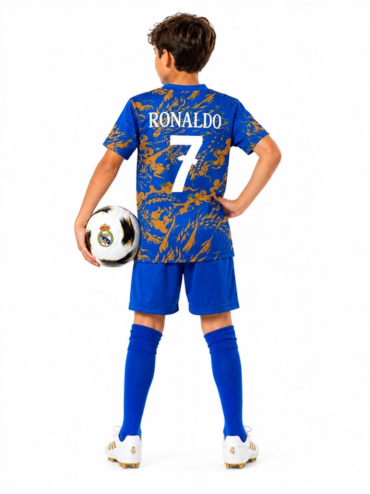 Футбольная форма Real Madrid