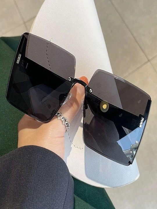 Стильные солнцезащитные очки для женщин и девушек - 