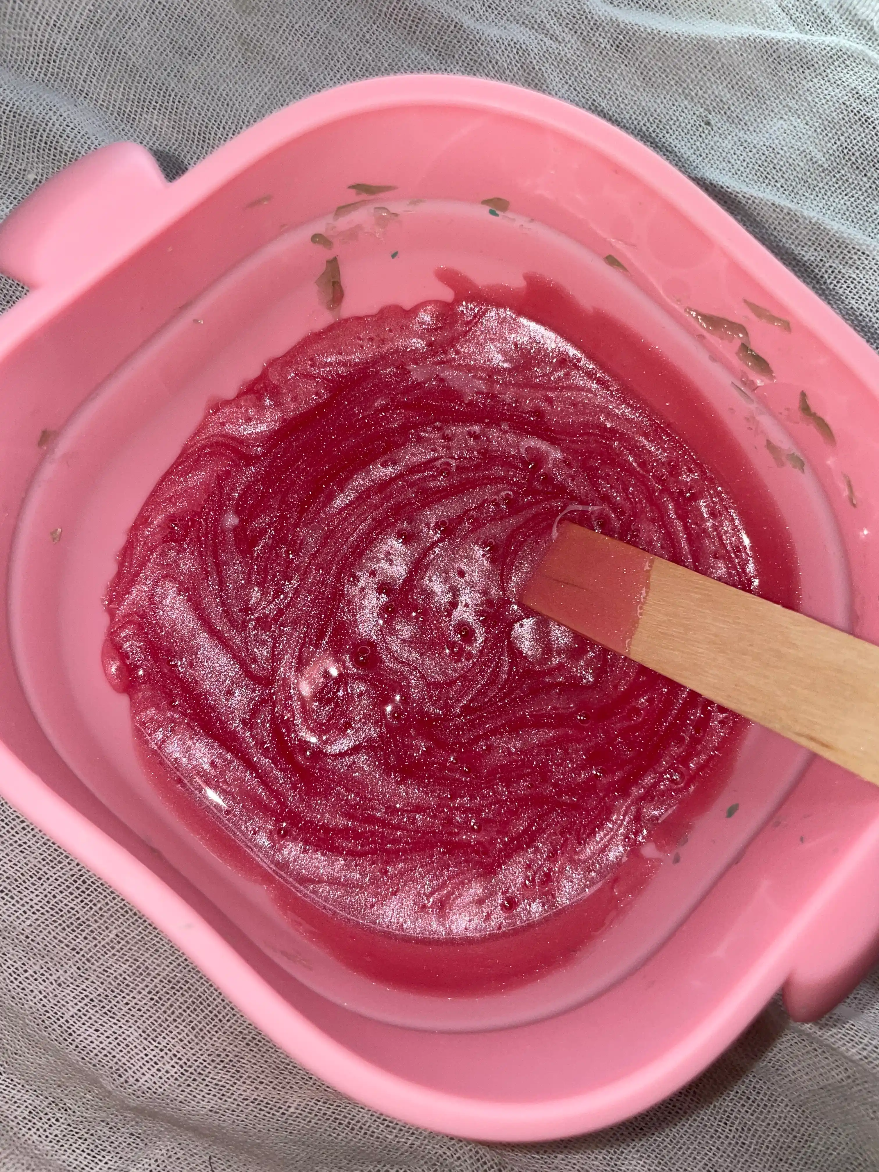 TopLine Pushti marvarid granulalaridagi plyonkali depilatsiya mumi, 750g