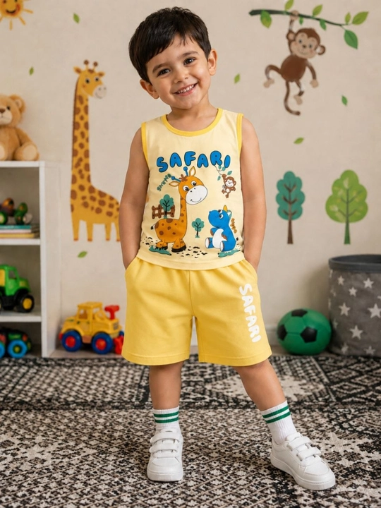 Bolalar uchun yozgi qulay kiyimlar to'plami, mayka va shortilar - 