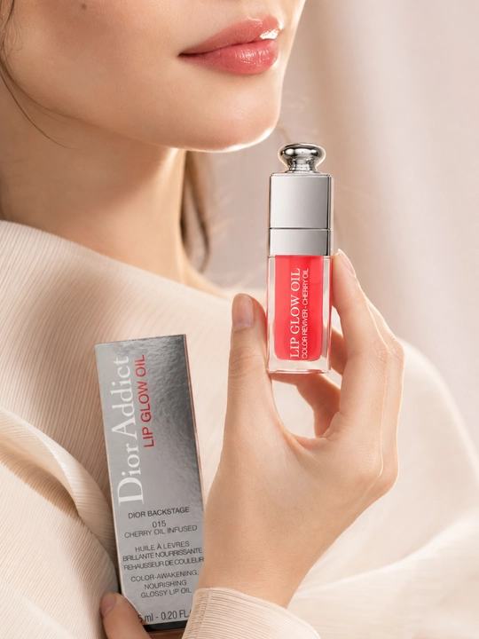 Сочный блеск-масло для губ Dior Addict Lip Glow Oil 015 ягодно-красный gloss 
