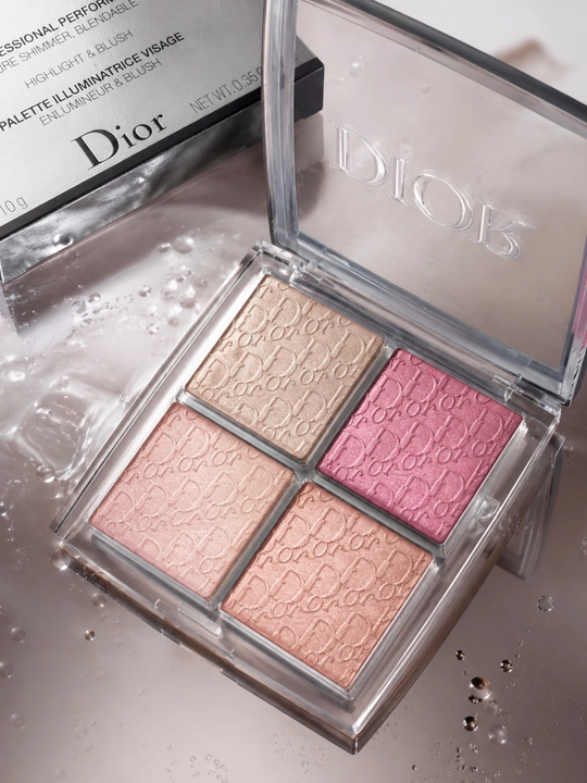 Har nigohni o‘ziga tortadigon Dior Backstage 004 haylayter – kuchli va jozibali yaltiroq