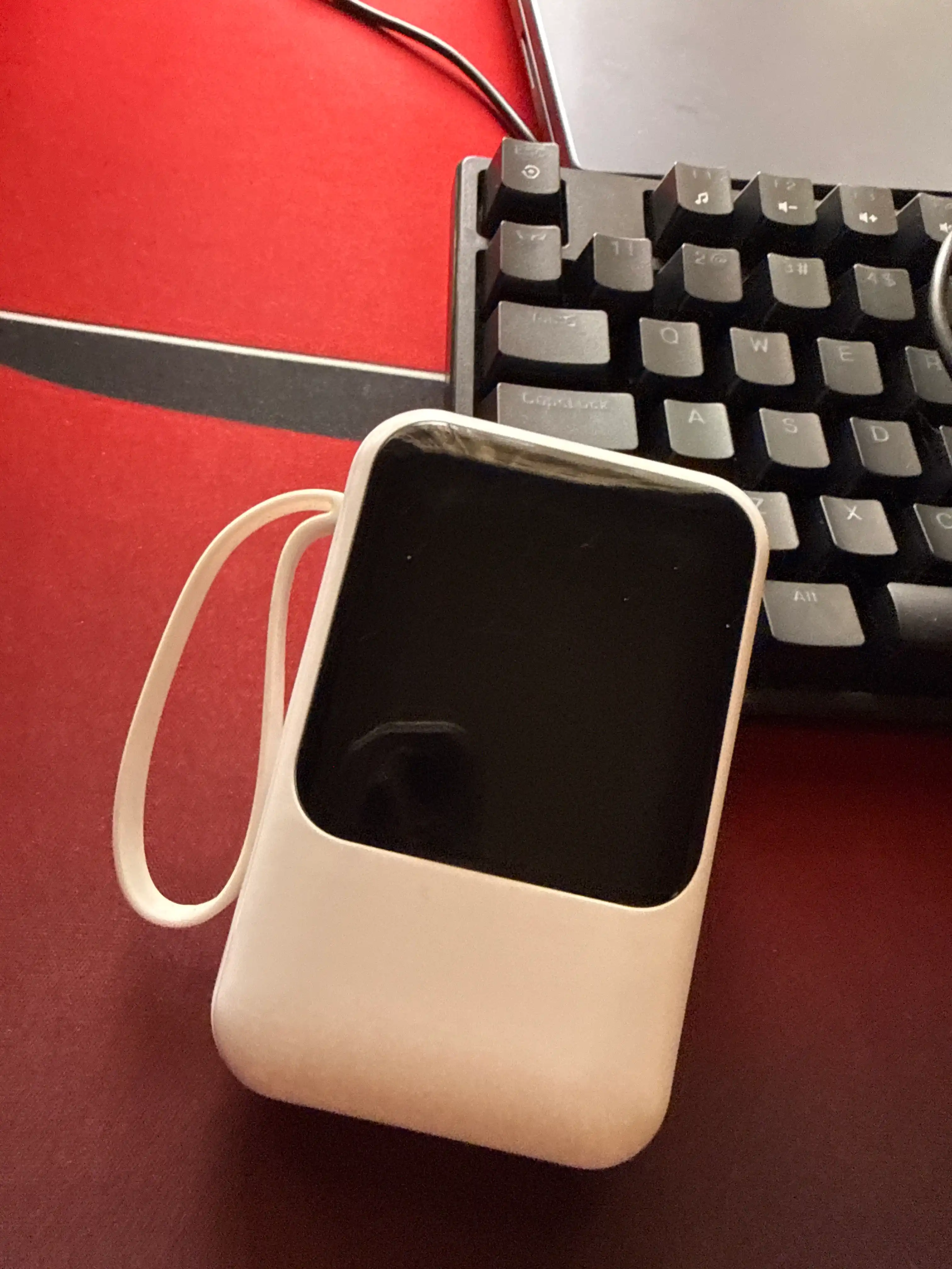 Tashqi akkumulyator power bank iPhone, Android uchun