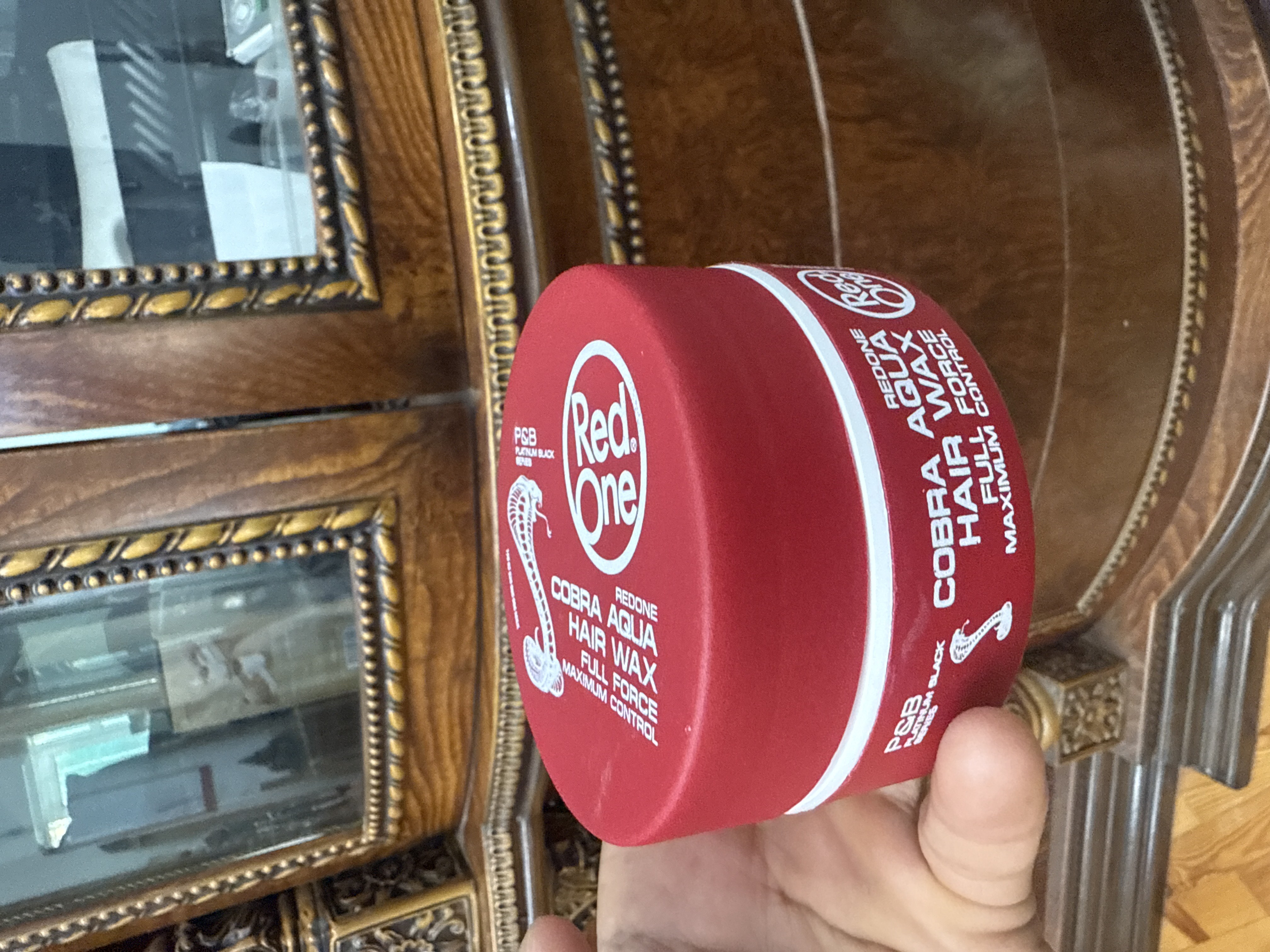 Barcha turdagi sochlar uchun RedOne Aqua gel-voski, mega fiksatsiya, 150 ml