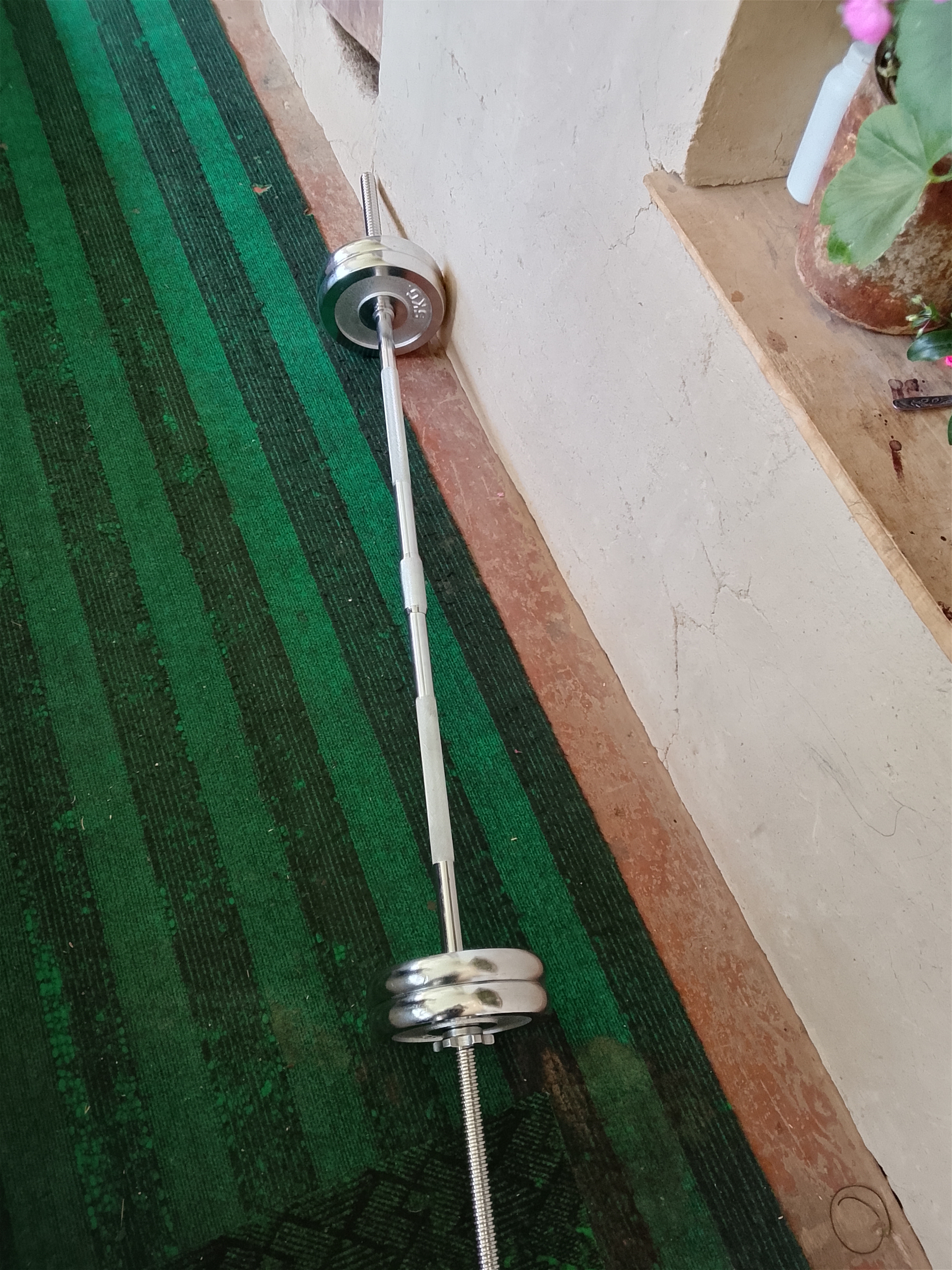 Temir gantellar va shtanga to'plami, chemodanda, 10 kg dan 55 kg gacha