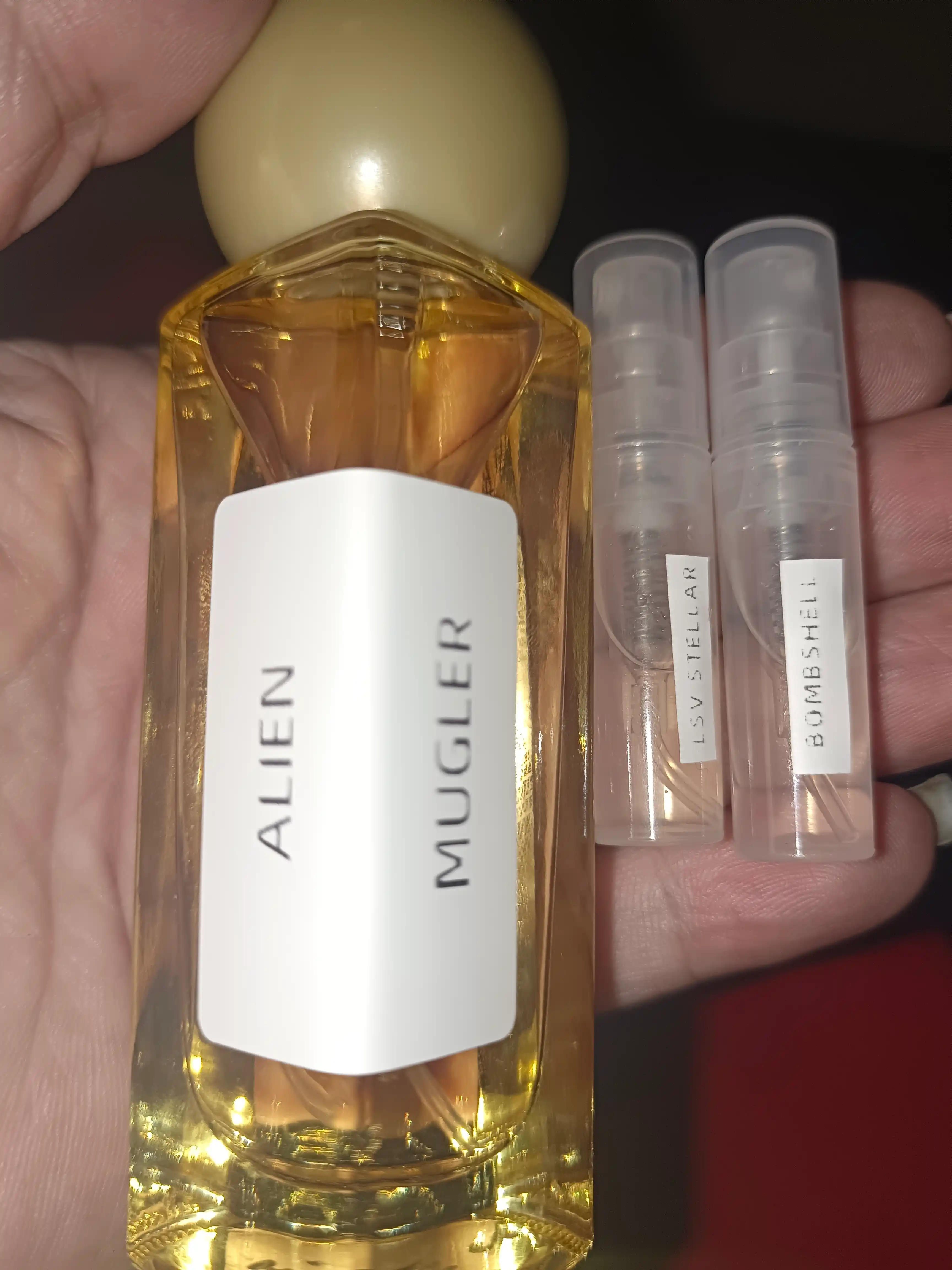 Asosidagi moyli parfyumeriya Alien Mugler