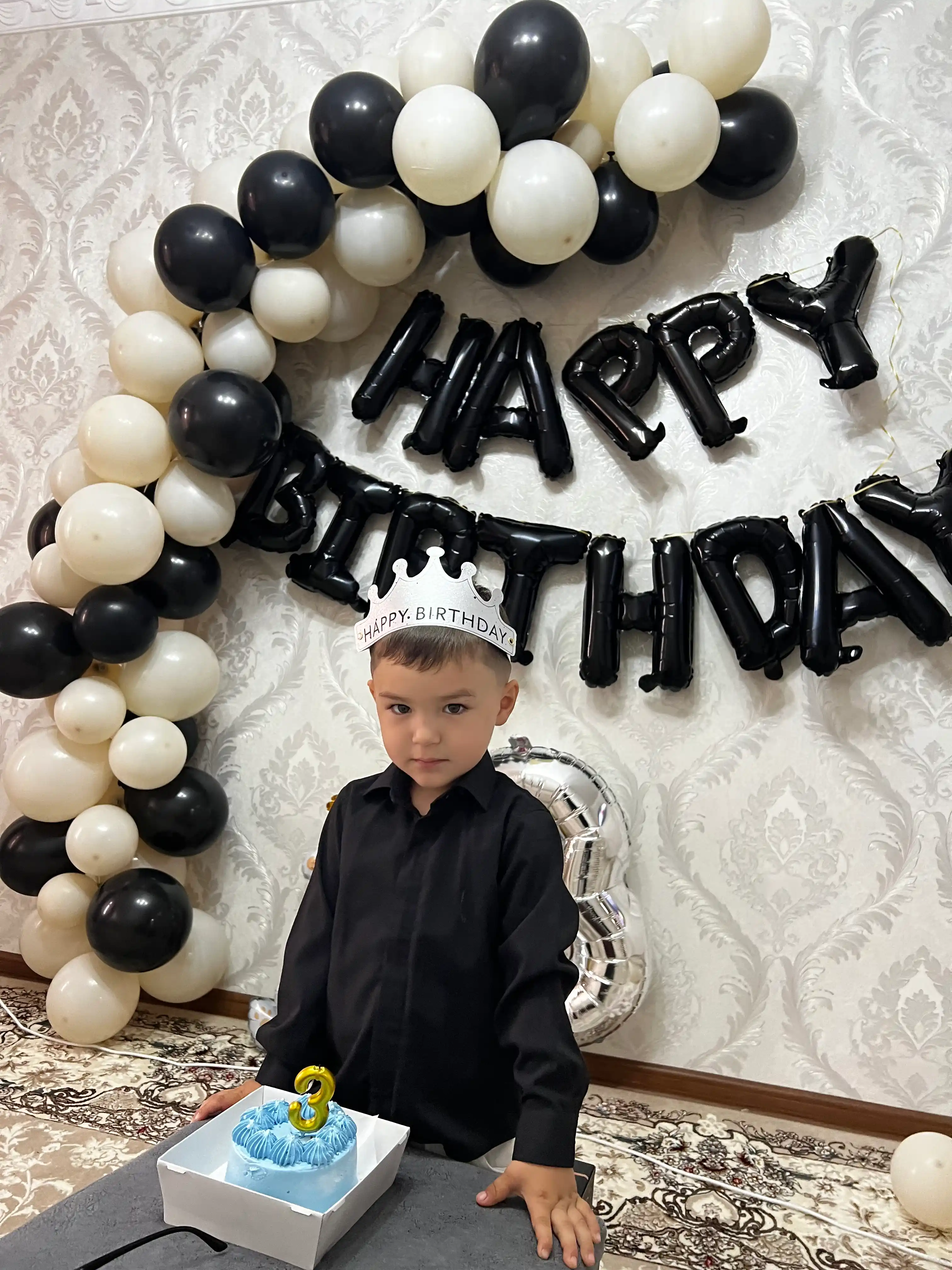 Tug‘ilgan kun uchun bayramona toj "Happy Birthday", o‘g‘il va qiz bolalar uchun