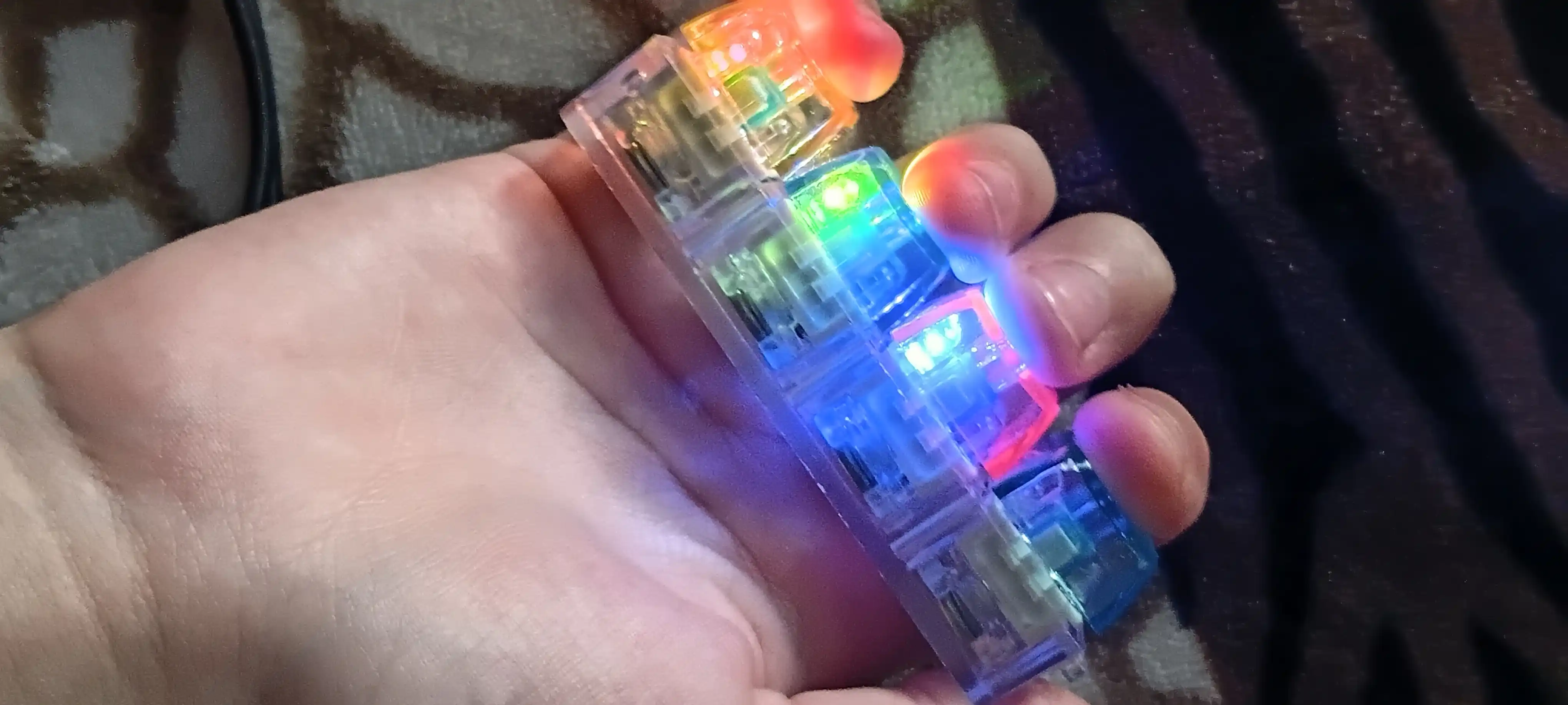 Антистресс-кликер с LED подсветкой, брелок антистресс, брелок клавиатура