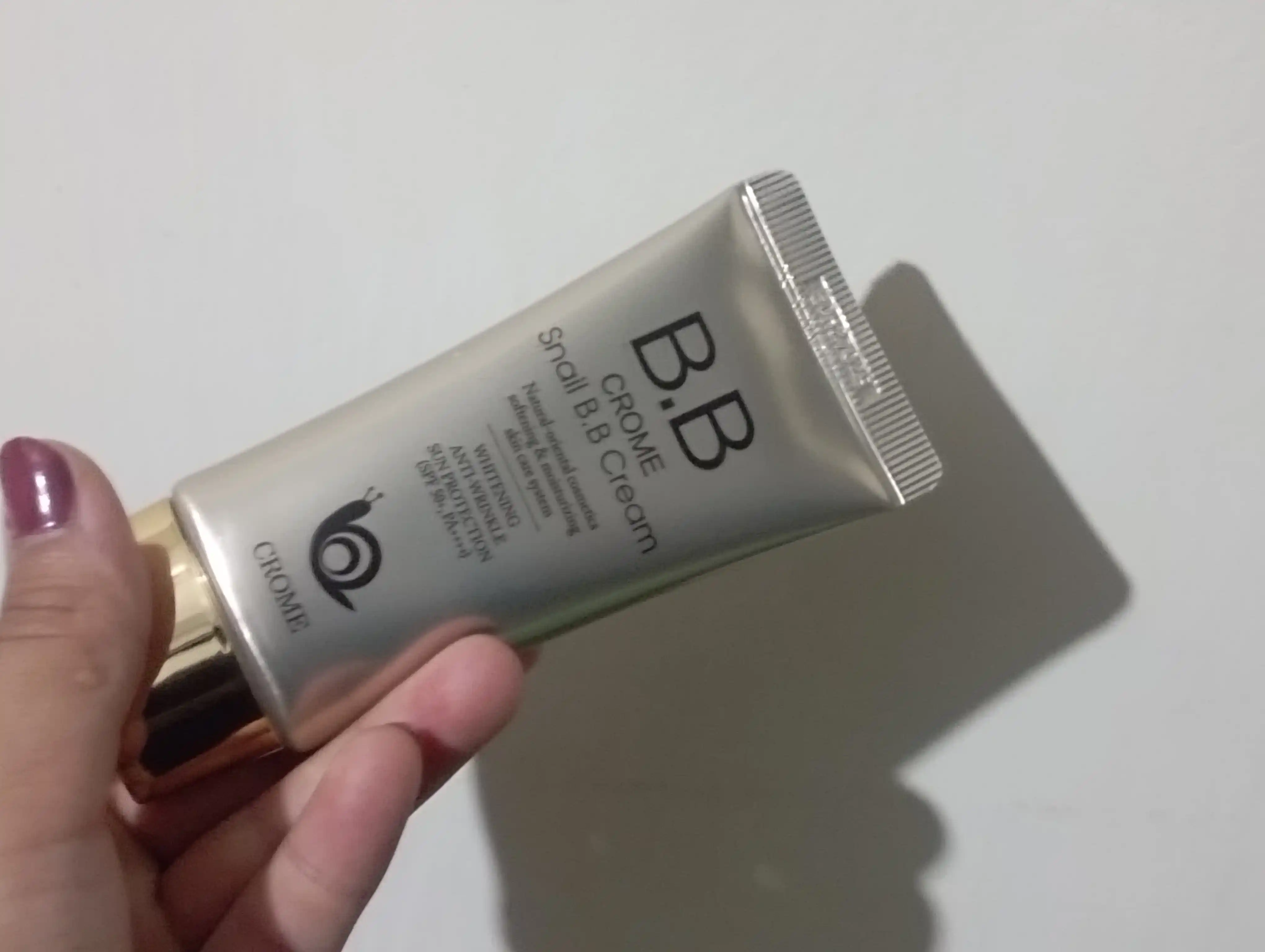 CROME SNAIL BB krem SPF50, с муцином улитки, отбеливающий тональный крем