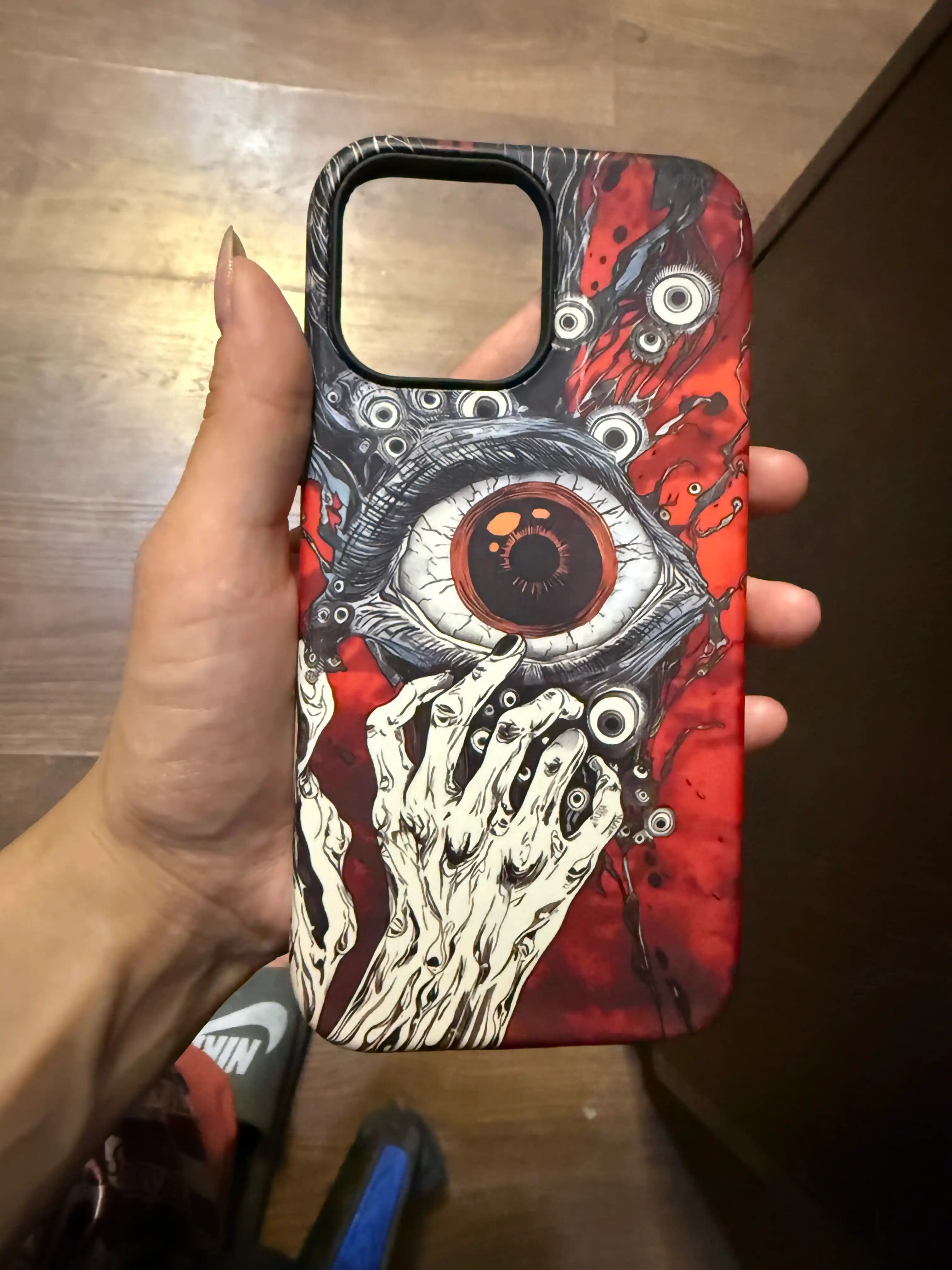 Стильные чехлы для iPhone 11 / 12 / 13 / 14 / 15 Pro / Pro Max
