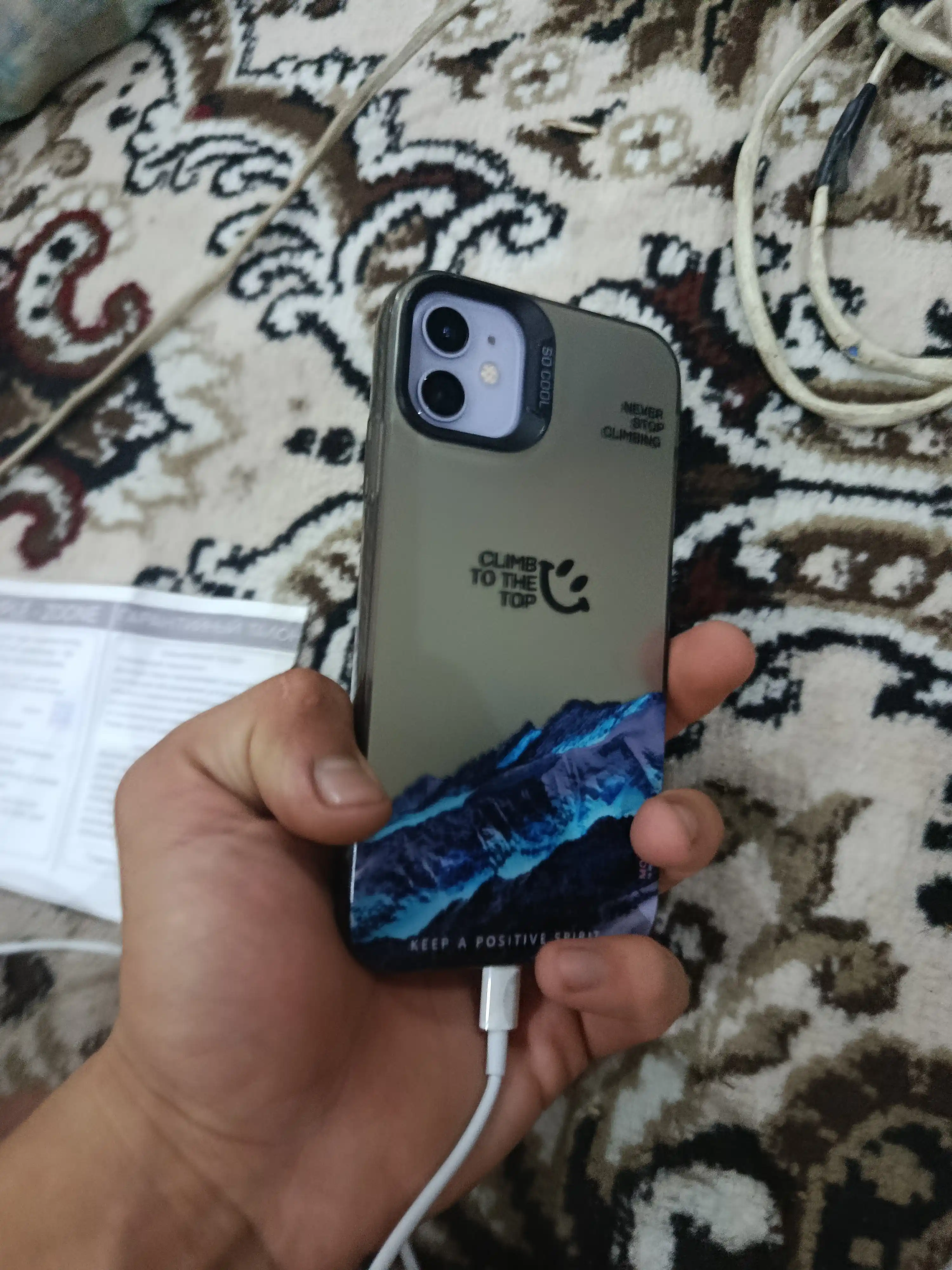 Smartfon Apple iPhone 11, 128,256 GB Sim+Esim, chexol va shisha sovg'a sifatida