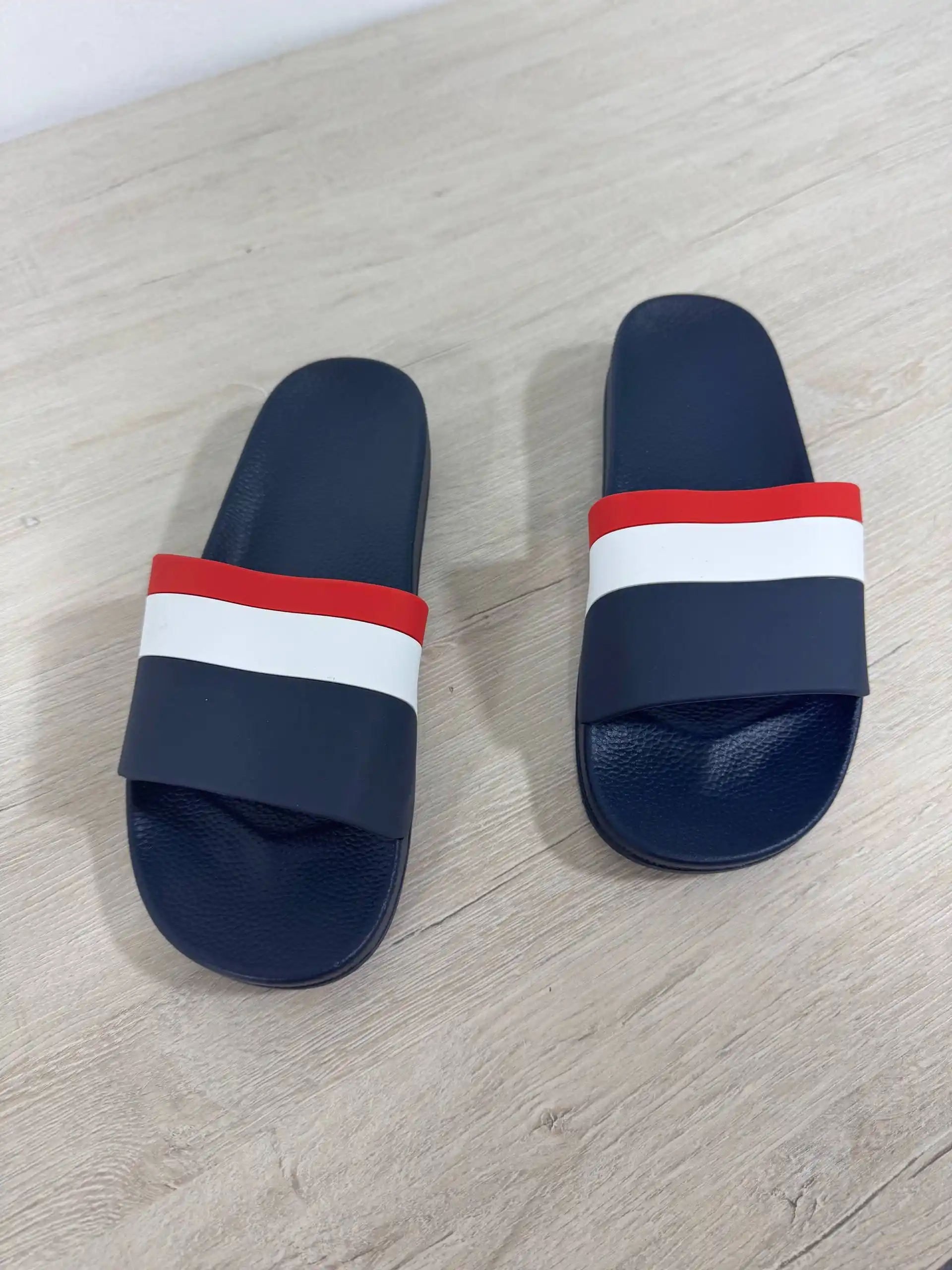 Erkaklar shippaklari, yoz mavsumi uchun, yengil, ko‘cha, uyda, sayohatlar uchun