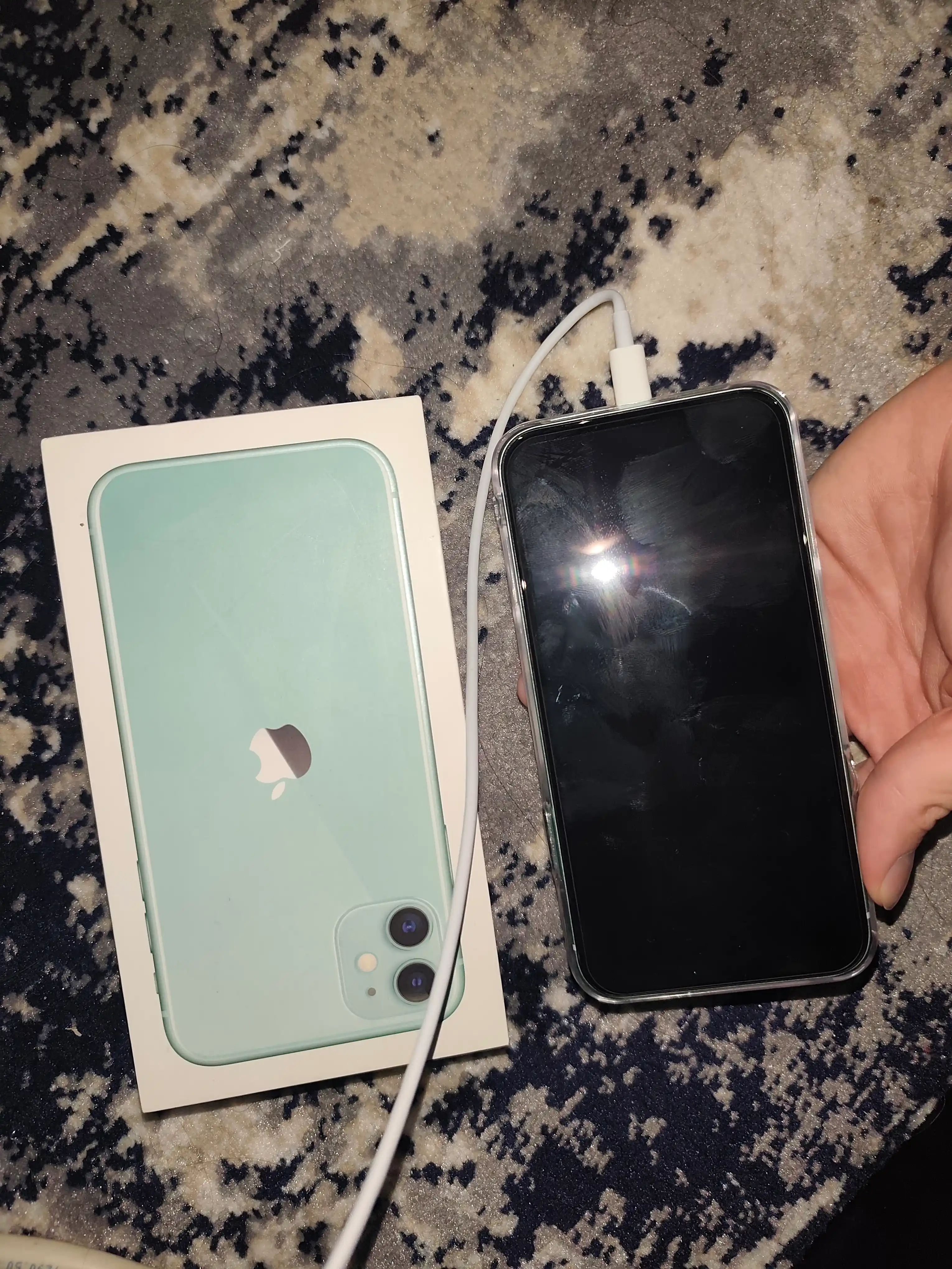 Смартфон Apple iPhone 11, 128, 256 ГБ Sim+Esim, чехол и стекло в подарок