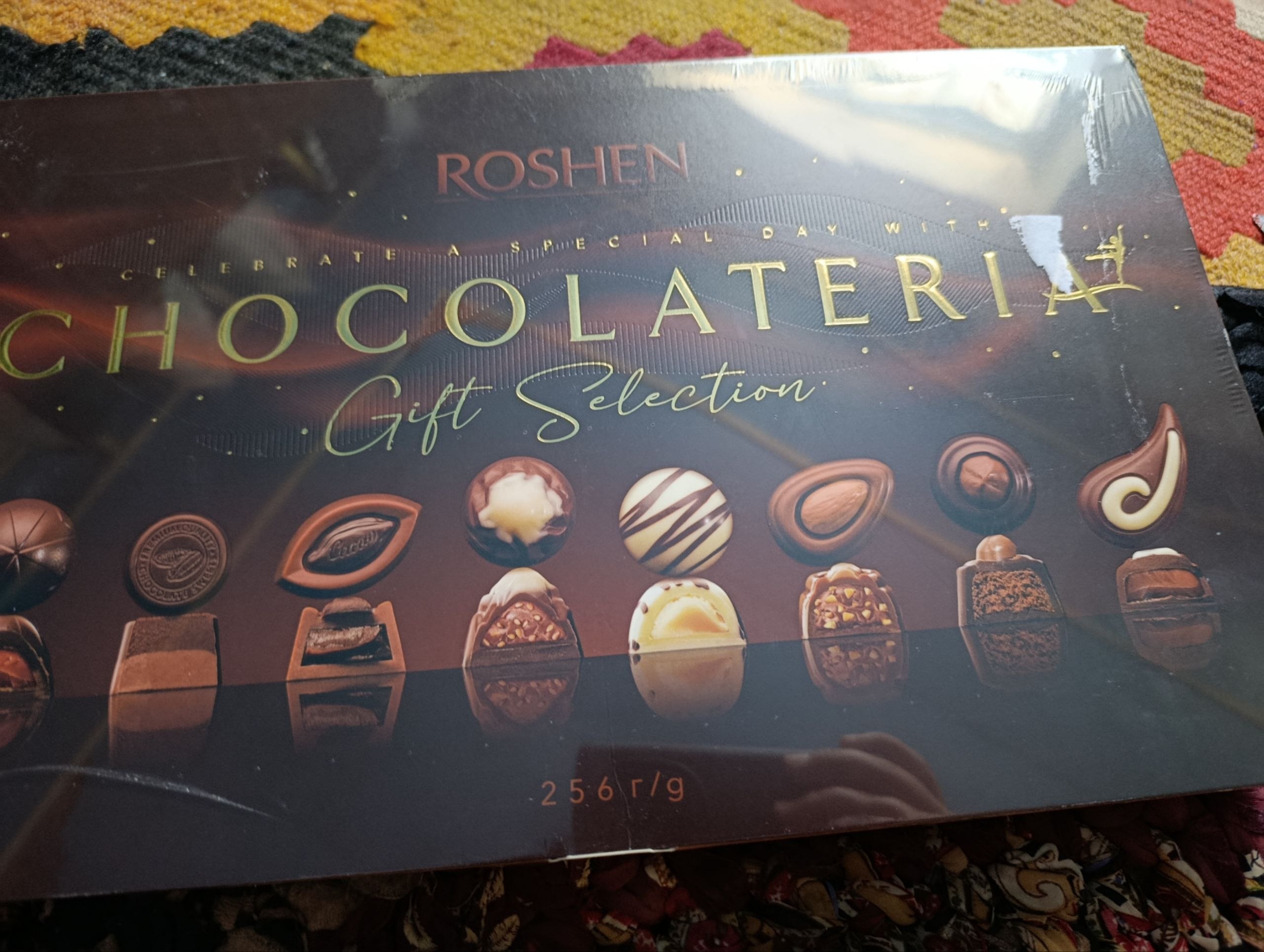 Коробочные конфеты Roshen Chocolateria, 256 г