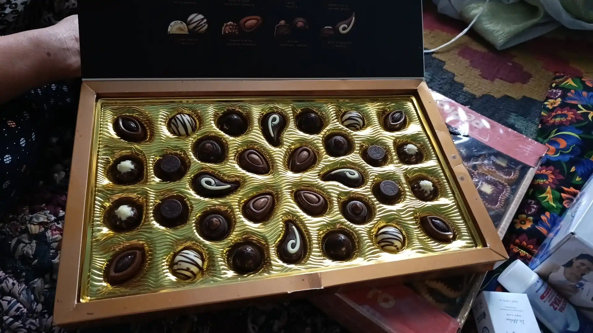 Коробочные конфеты Roshen Chocolateria, 256 г