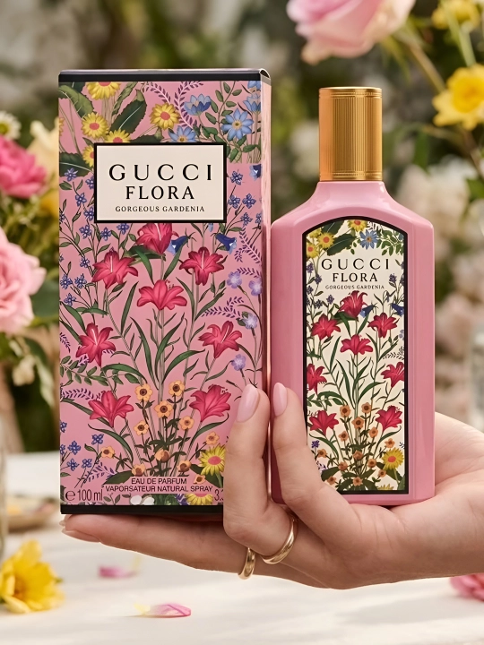 Ayollar Gucci Flora Gorgeous Gardenia parfyum suvi, ayollar uchun ifor, 100 ml - 