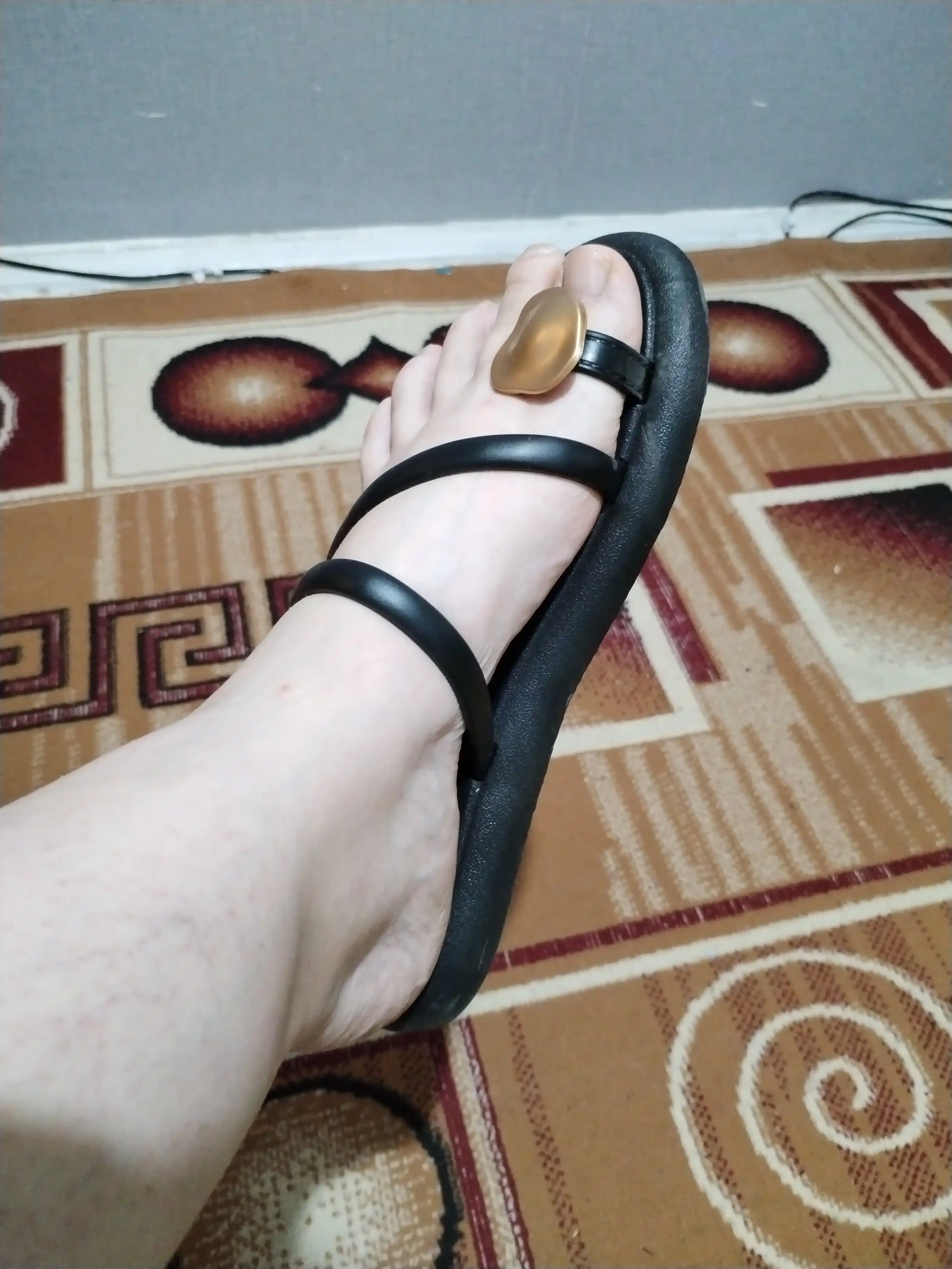 Ayollar bosonojkalari, yozgi sandal tapochlakar, slansi, sandallar, 1 o'lcham kichikli