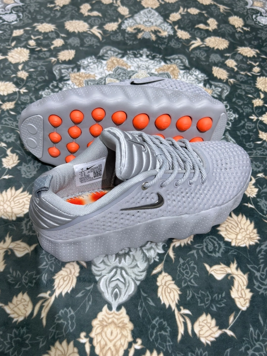 Nike Кроссовки Mind 002 — инновационный комфорт