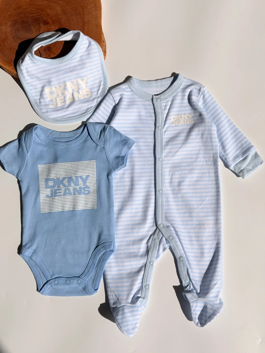 Комплект для новорожденных DKNY Jeans 3 в 1, боди, ползунки и нагрудник, newborn baby set