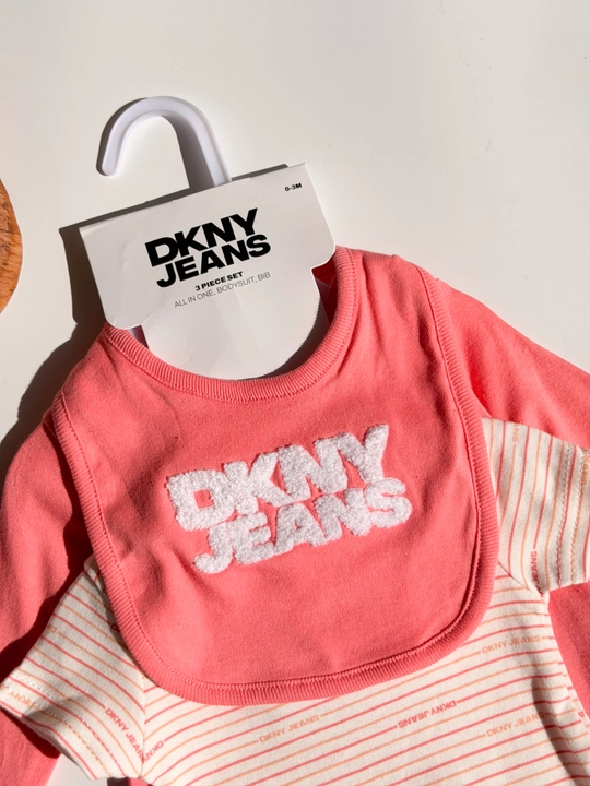 Комплект для новорожденных DKNY Jeans 3 в 1, боди, ползунки и нагрудник, newborn baby set