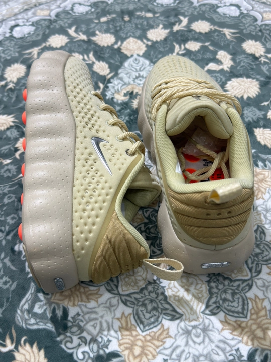 Nike Кроссовки Mind 002 — инновационный комфорт