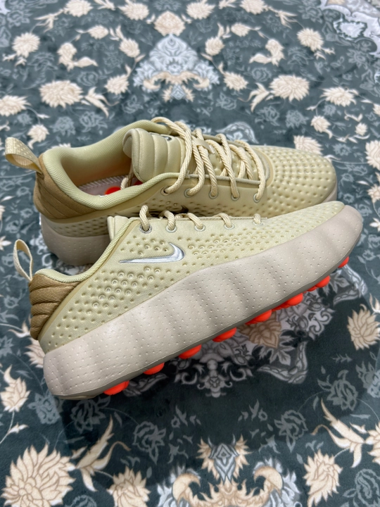 Nike Кроссовки Mind 002 — инновационный комфорт