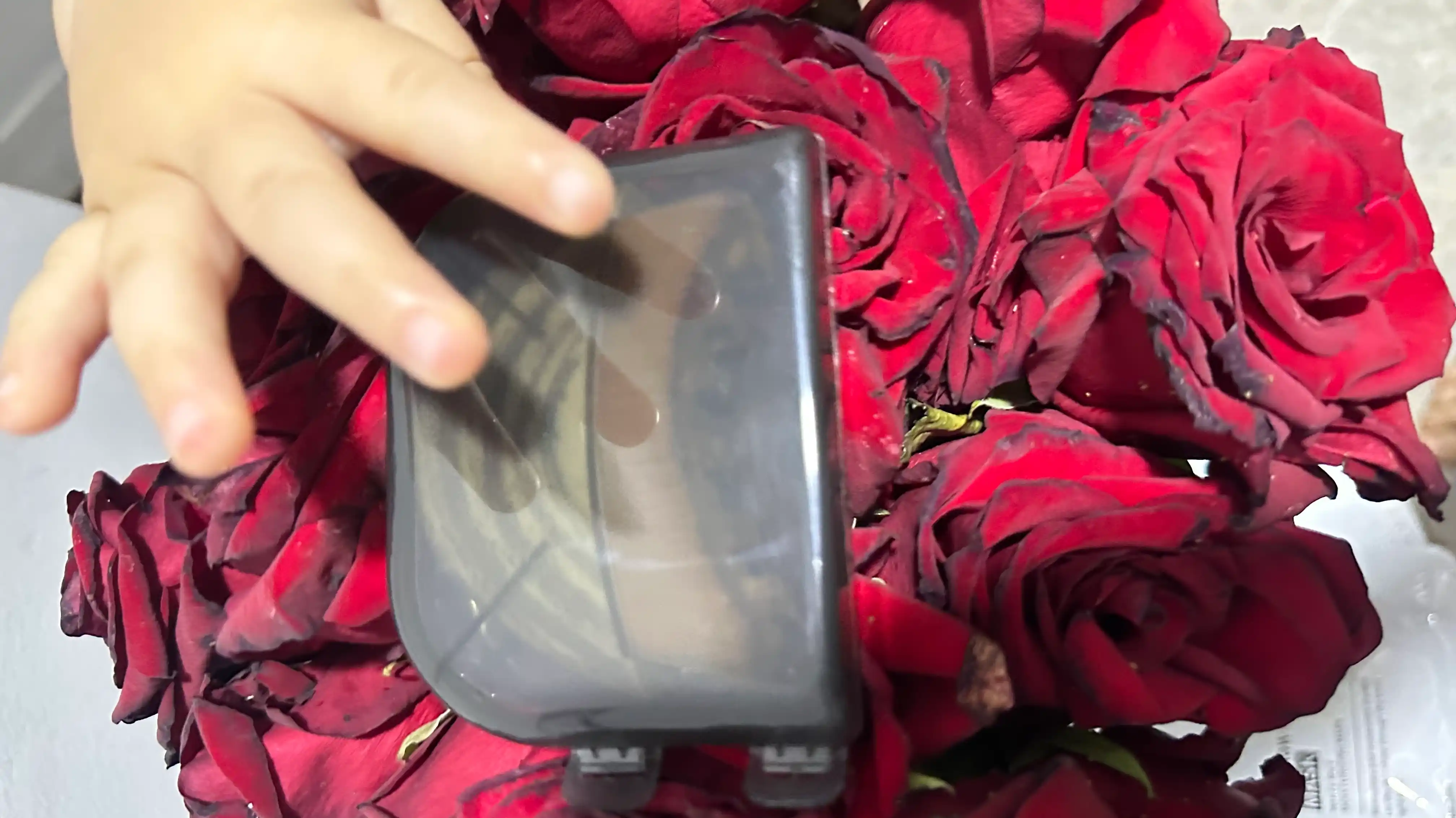 Massaj cho'tkasi, Yuz massajeri – lifting, gua sha va limfa drenaj effekti