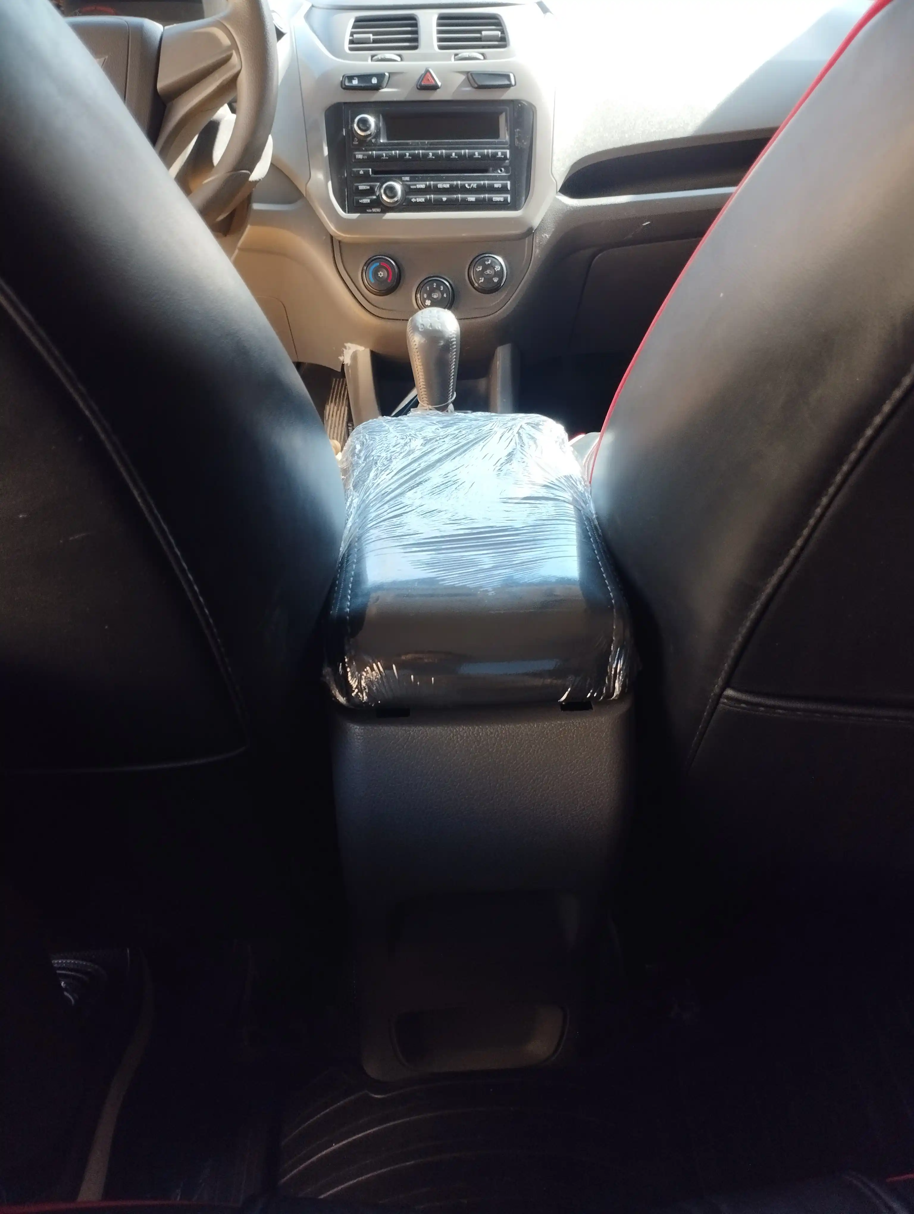 CHEVROLET COBALT avtomobili uchun podlokotnik (BAR)