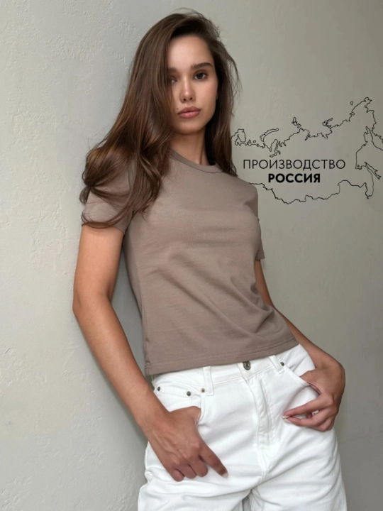 Футболка, базовая и однотонная 