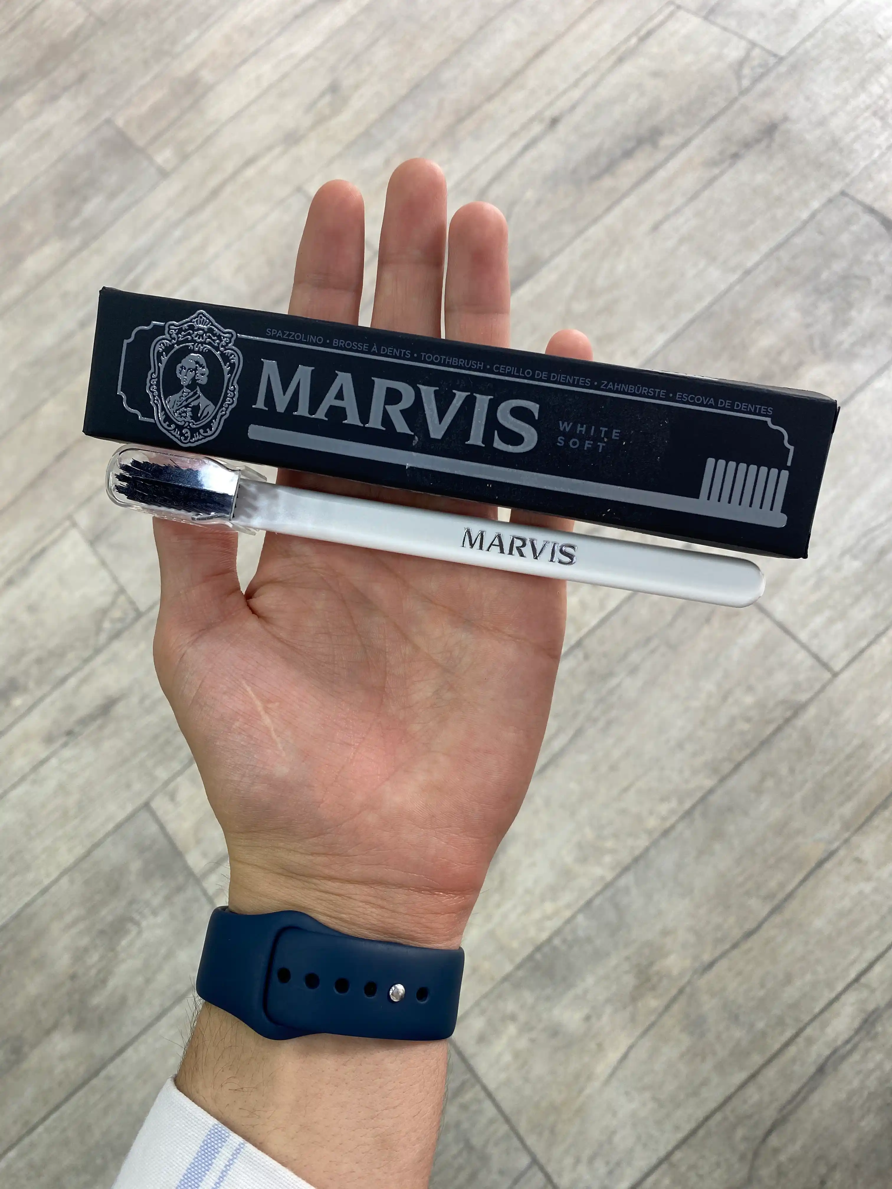 Зубная щетка Marvis