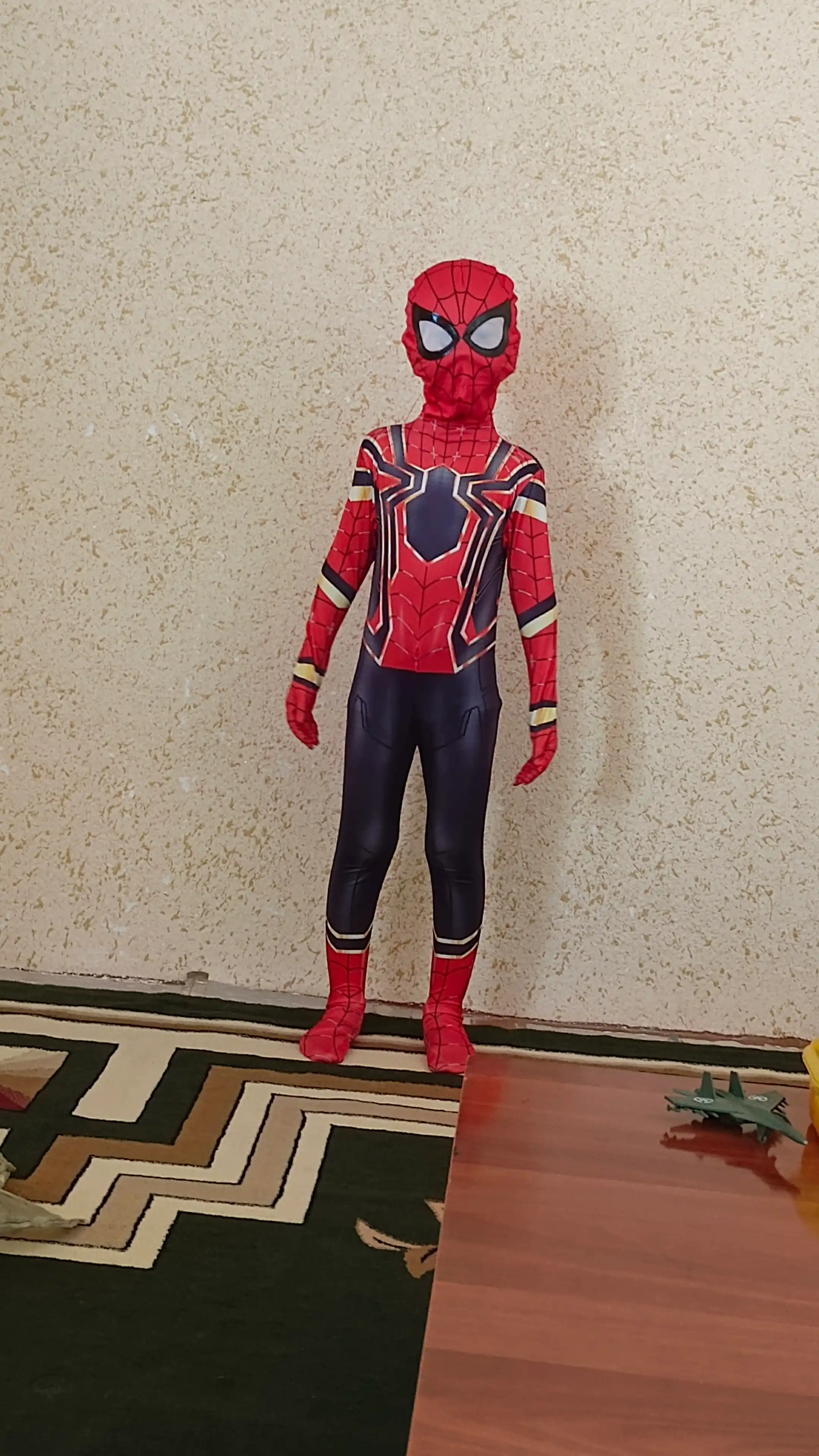 O‘rgimchak odam bolalar kostyumi, Spiderman, bayram uchun
