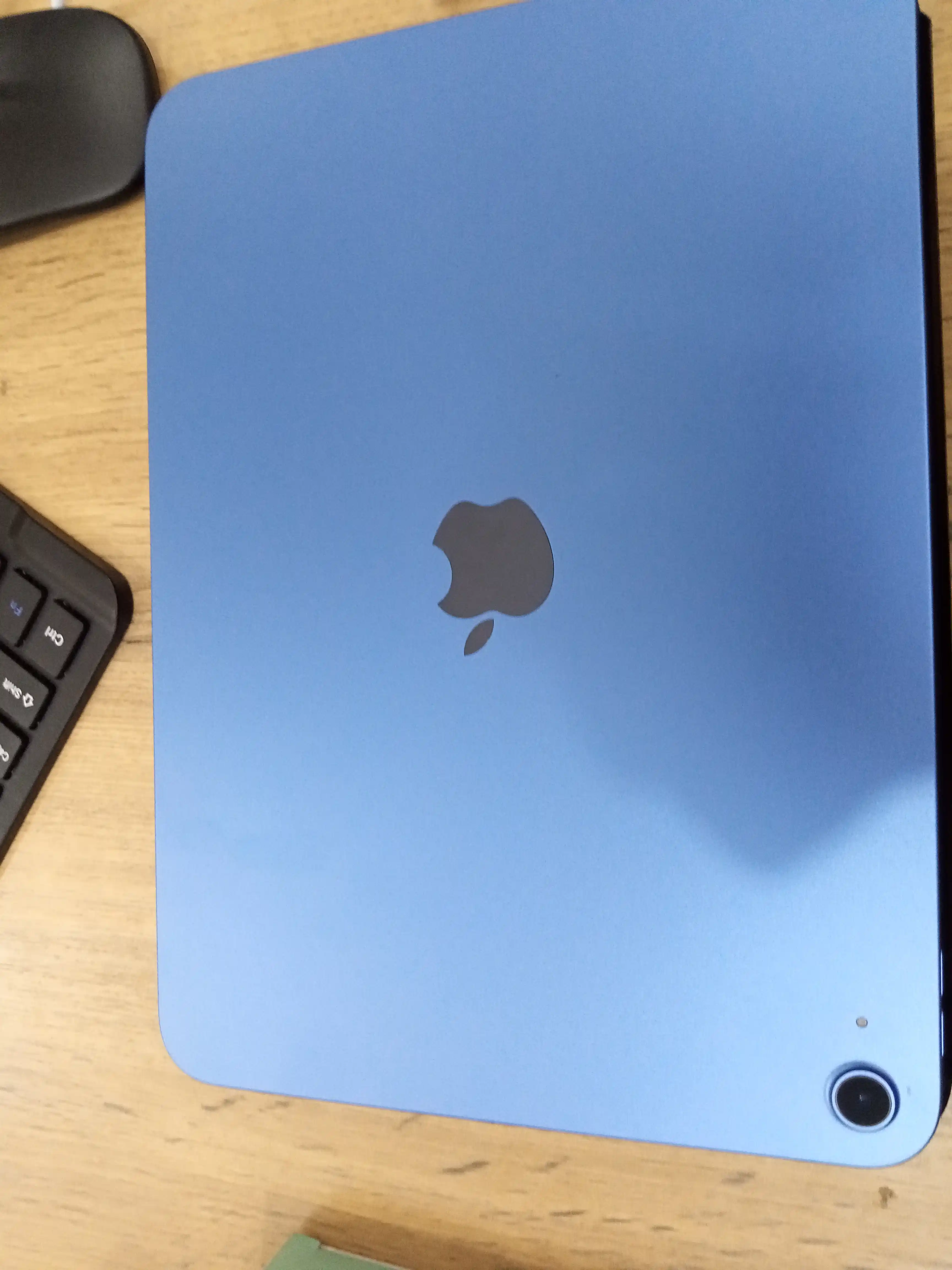 Apple iPad11 A16, чехол и клавиатура, 11 дюймов, 12 МП 4K, 128/256 ГБ, гарантия 1 год