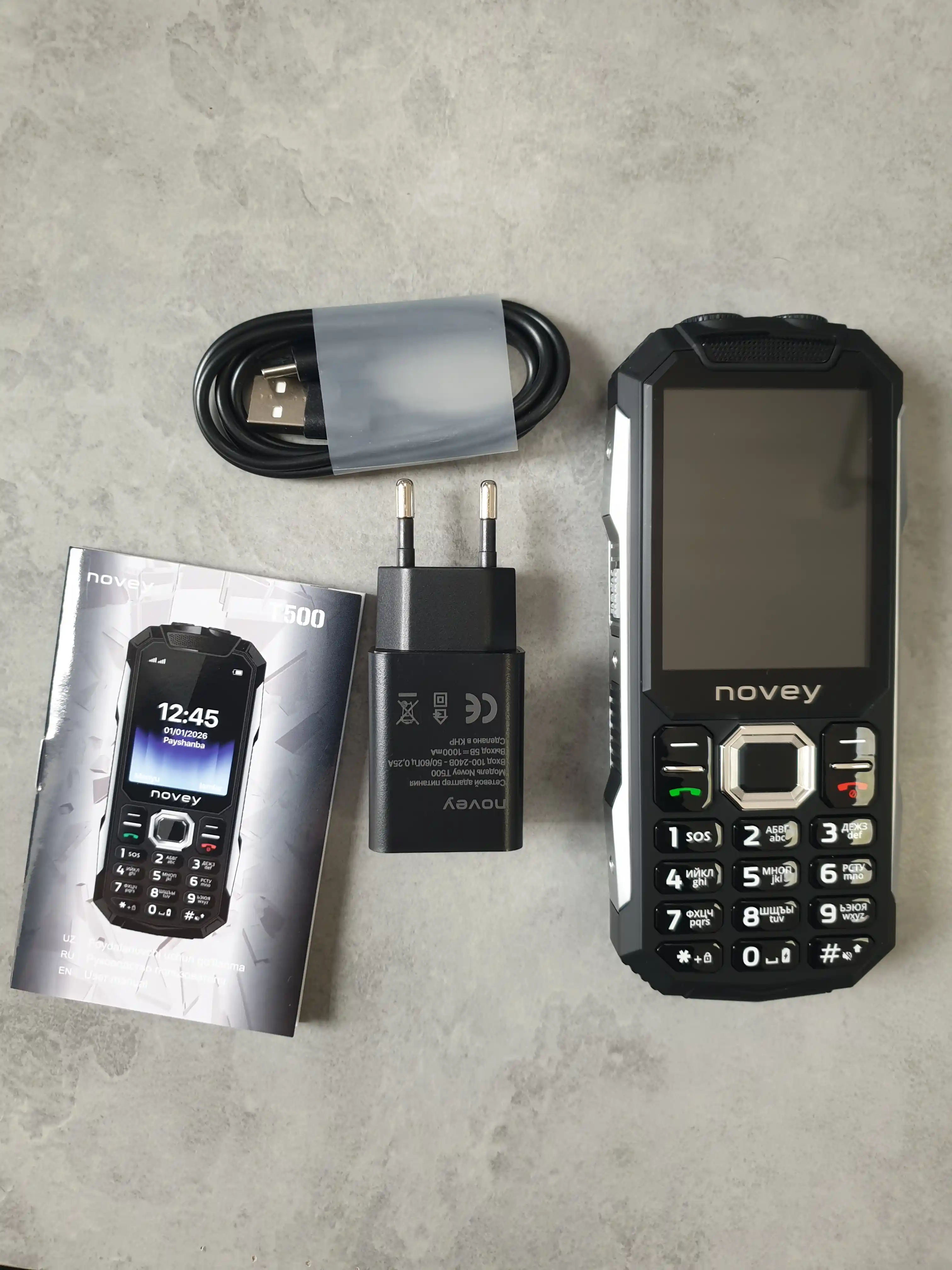 Knopkali telefon Novey T500 TANK, katta batareya 5000mAh